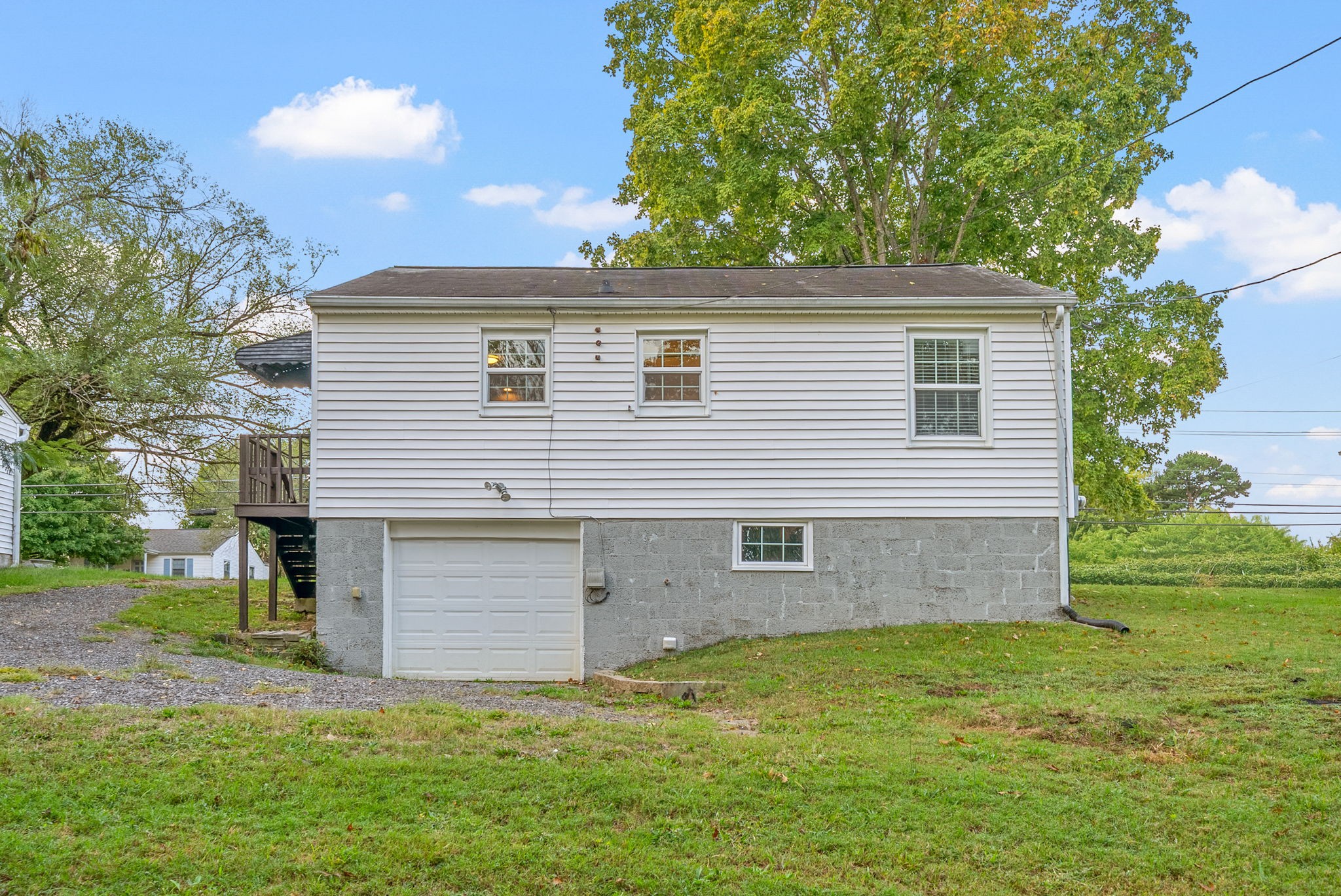 731 Woodmont Blvd