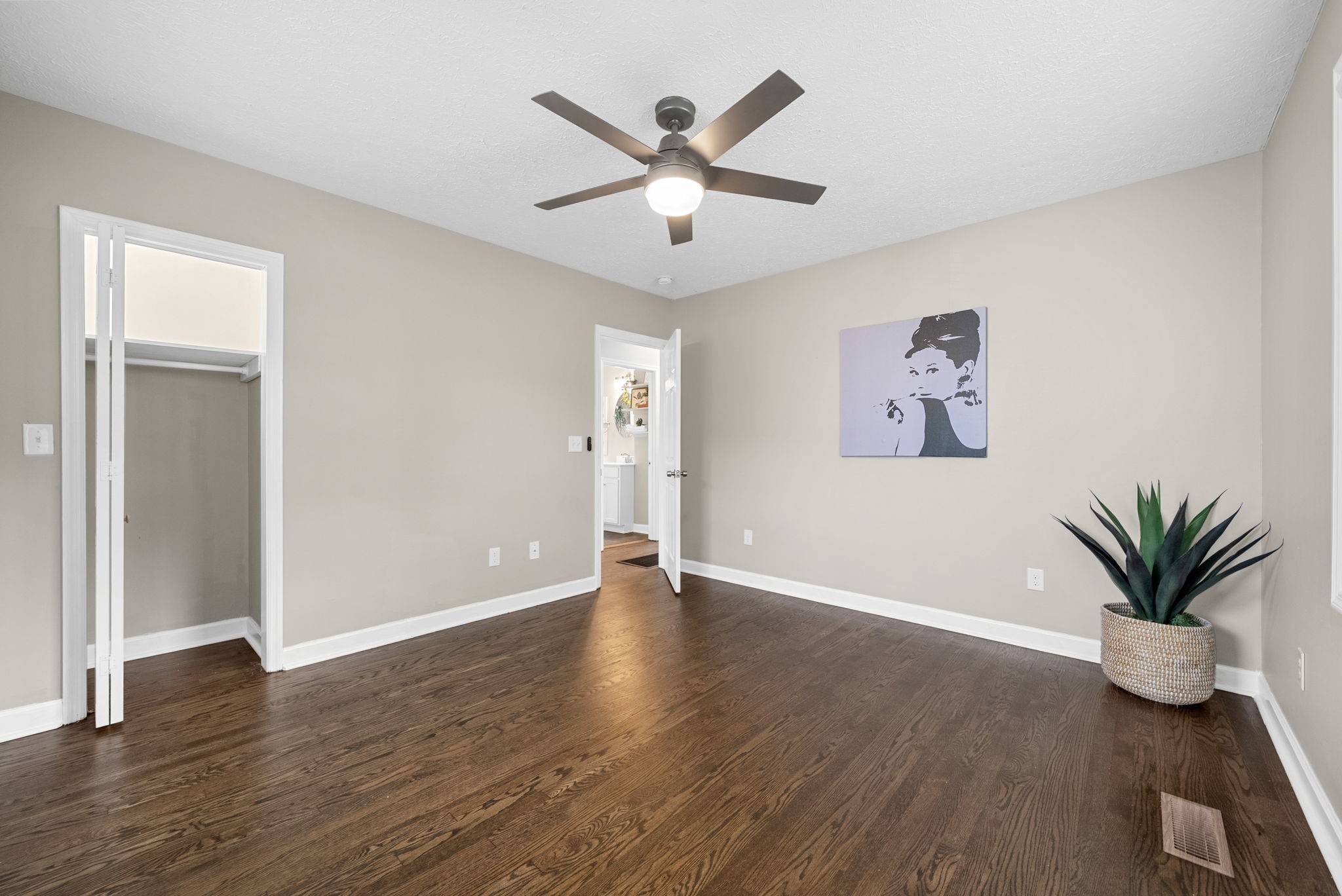 731 Woodmont Blvd