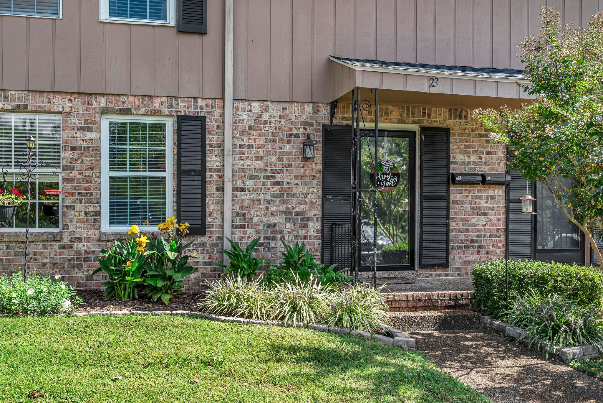 110 Bellevue Rd Unit: 23