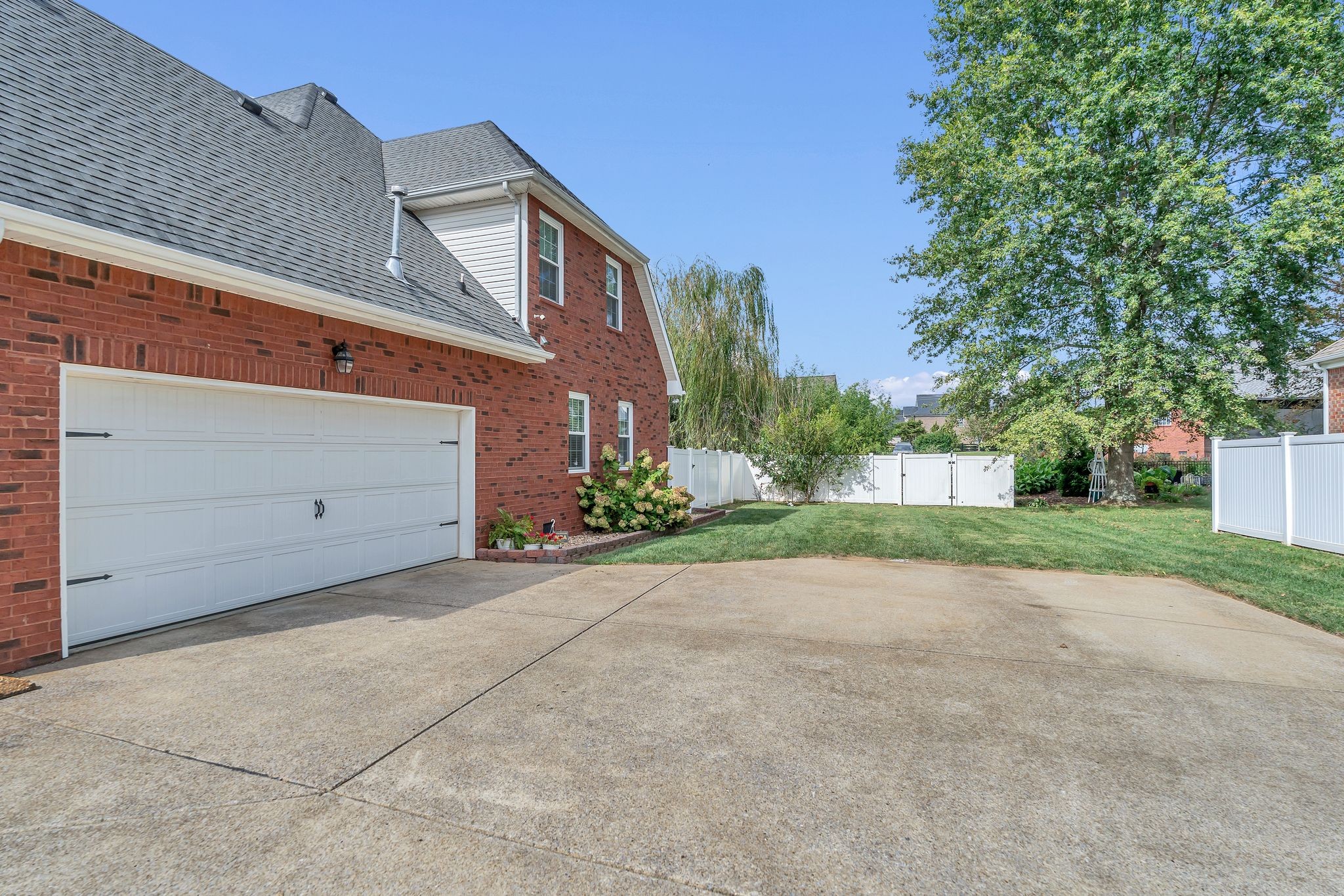 1157 Blake Ct