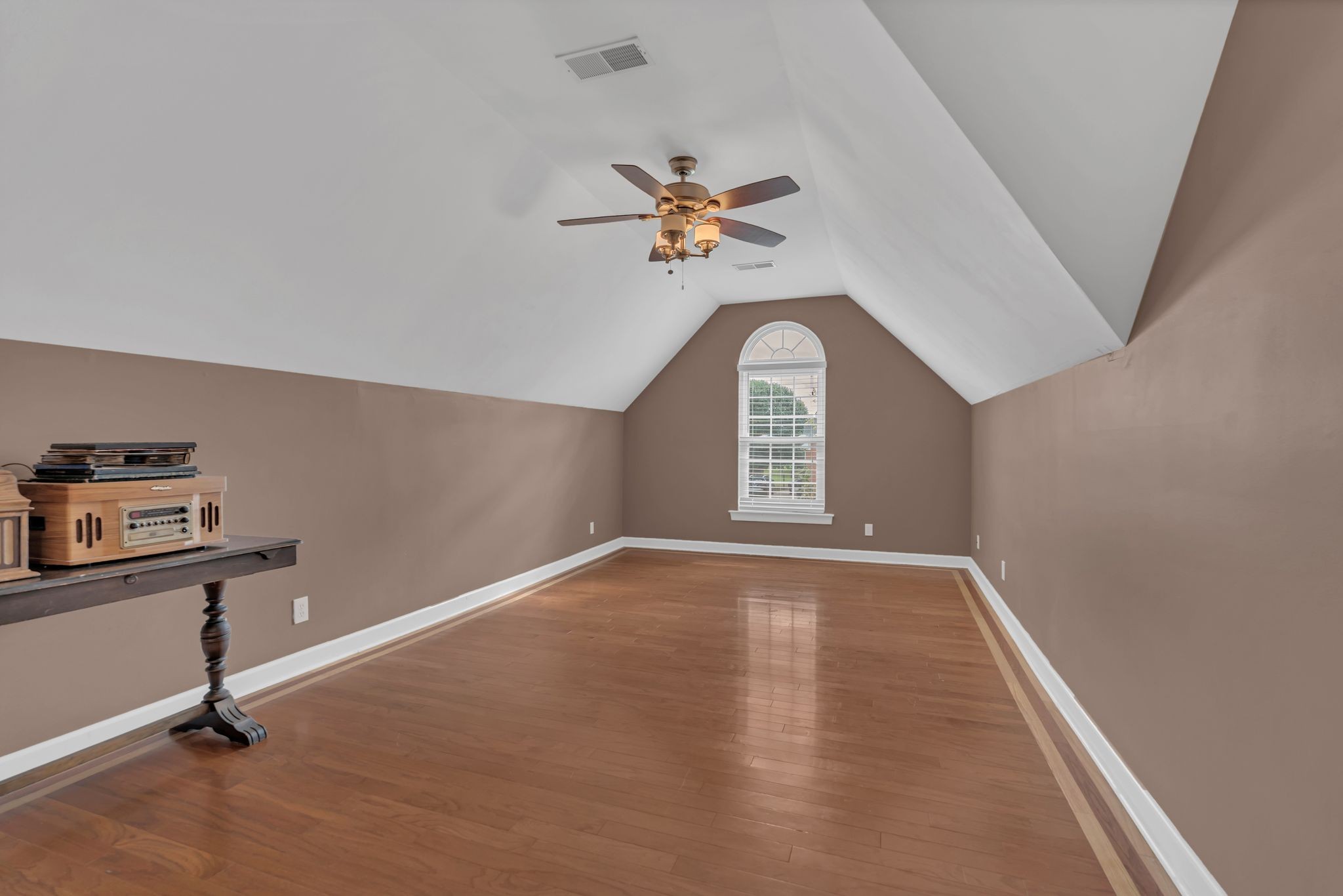 1157 Blake Ct