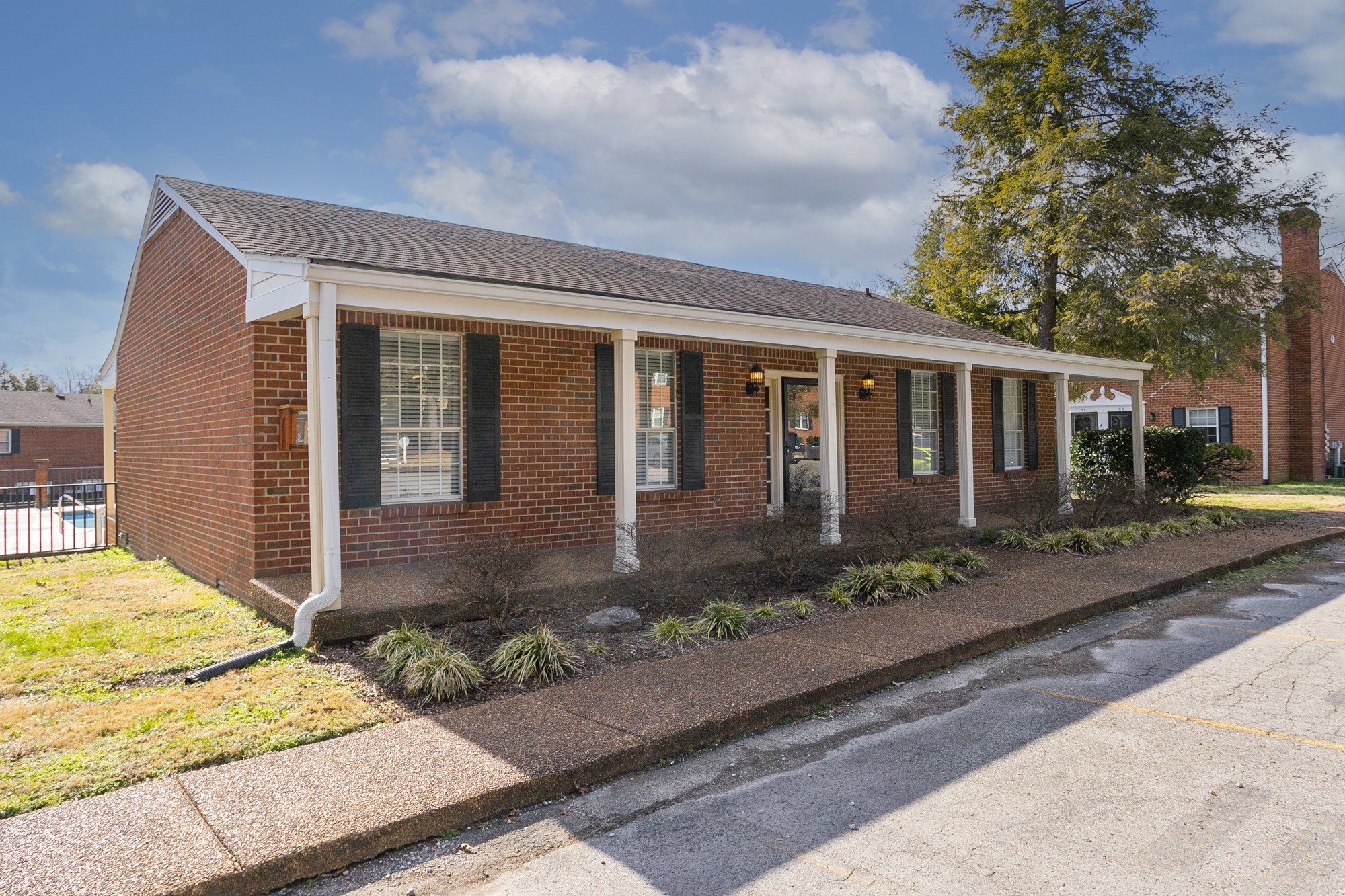 601 Boyd Mill Ave Unit: C1