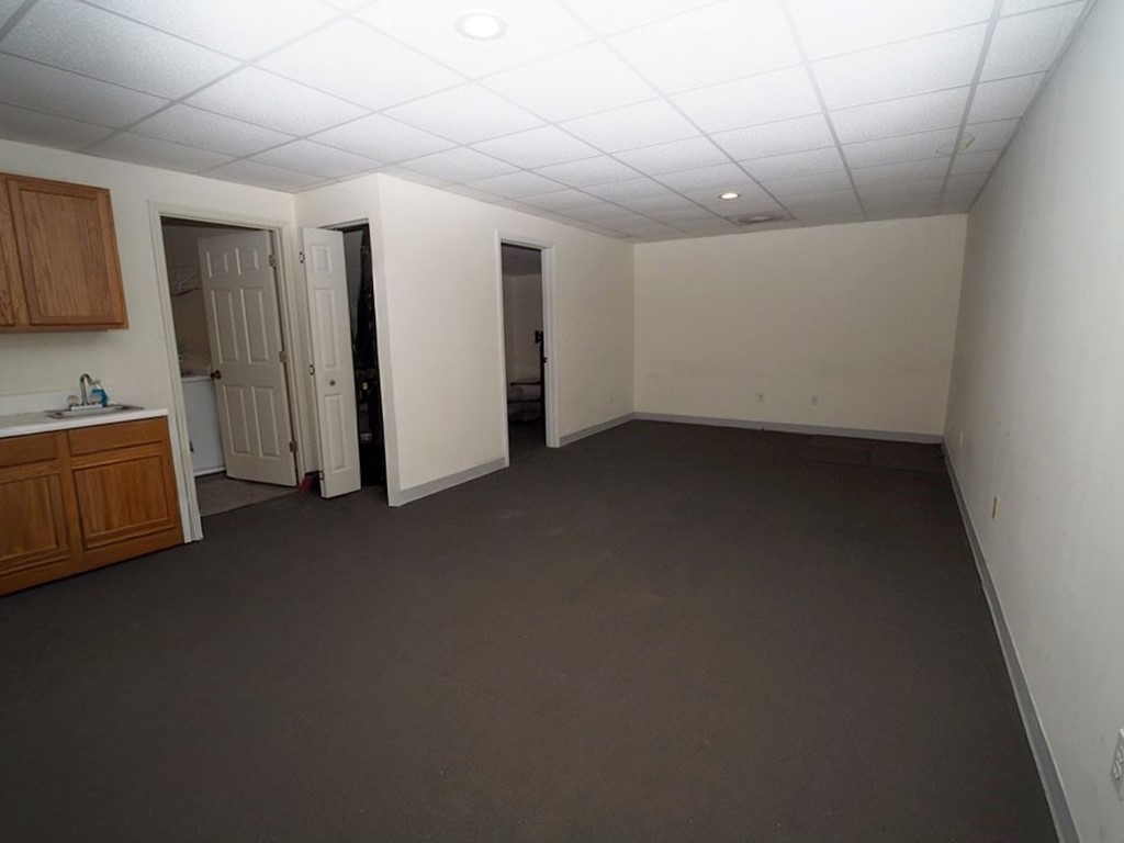 914 Red Rd