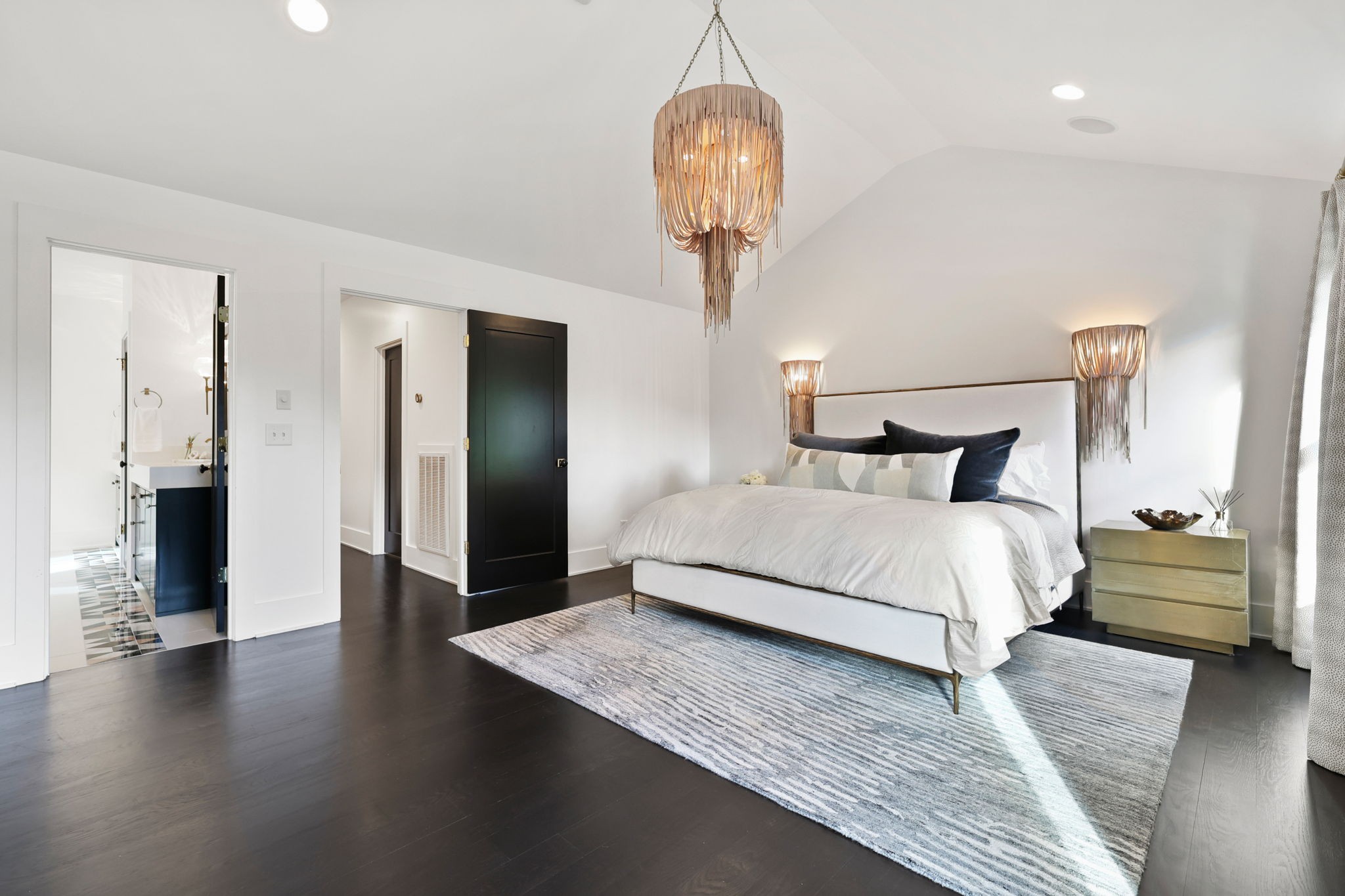 6312 Chickering Cir