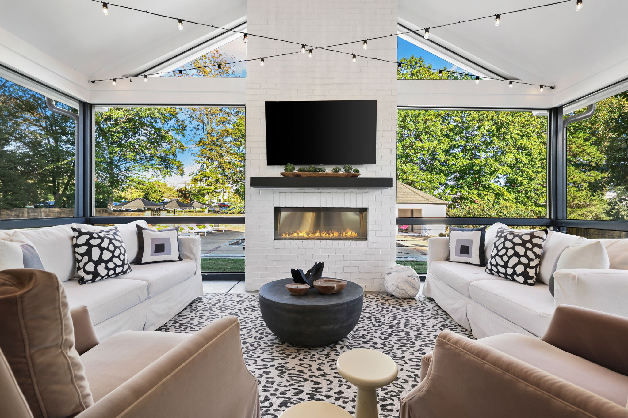 6312 Chickering Cir