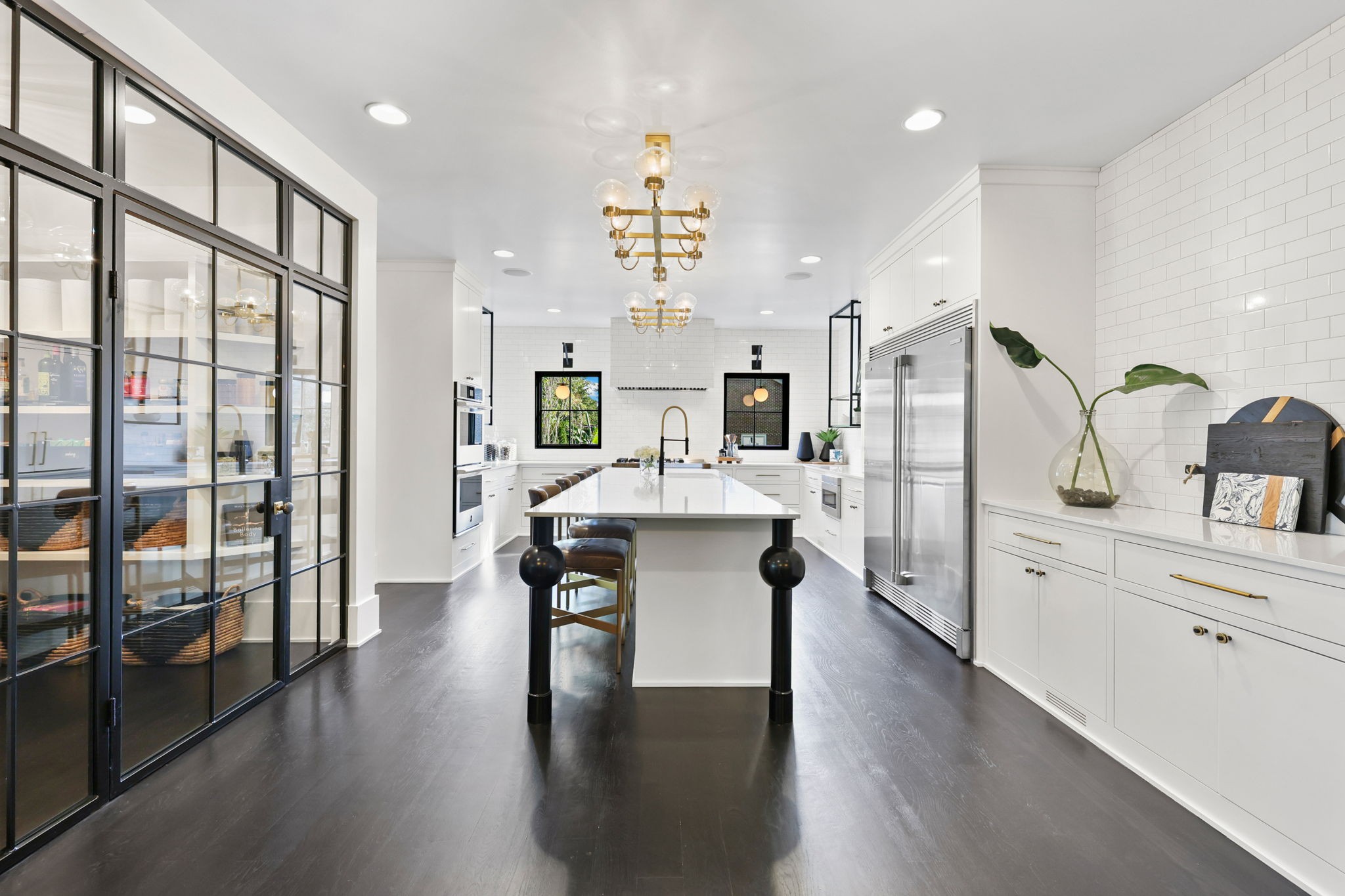 6312 Chickering Cir