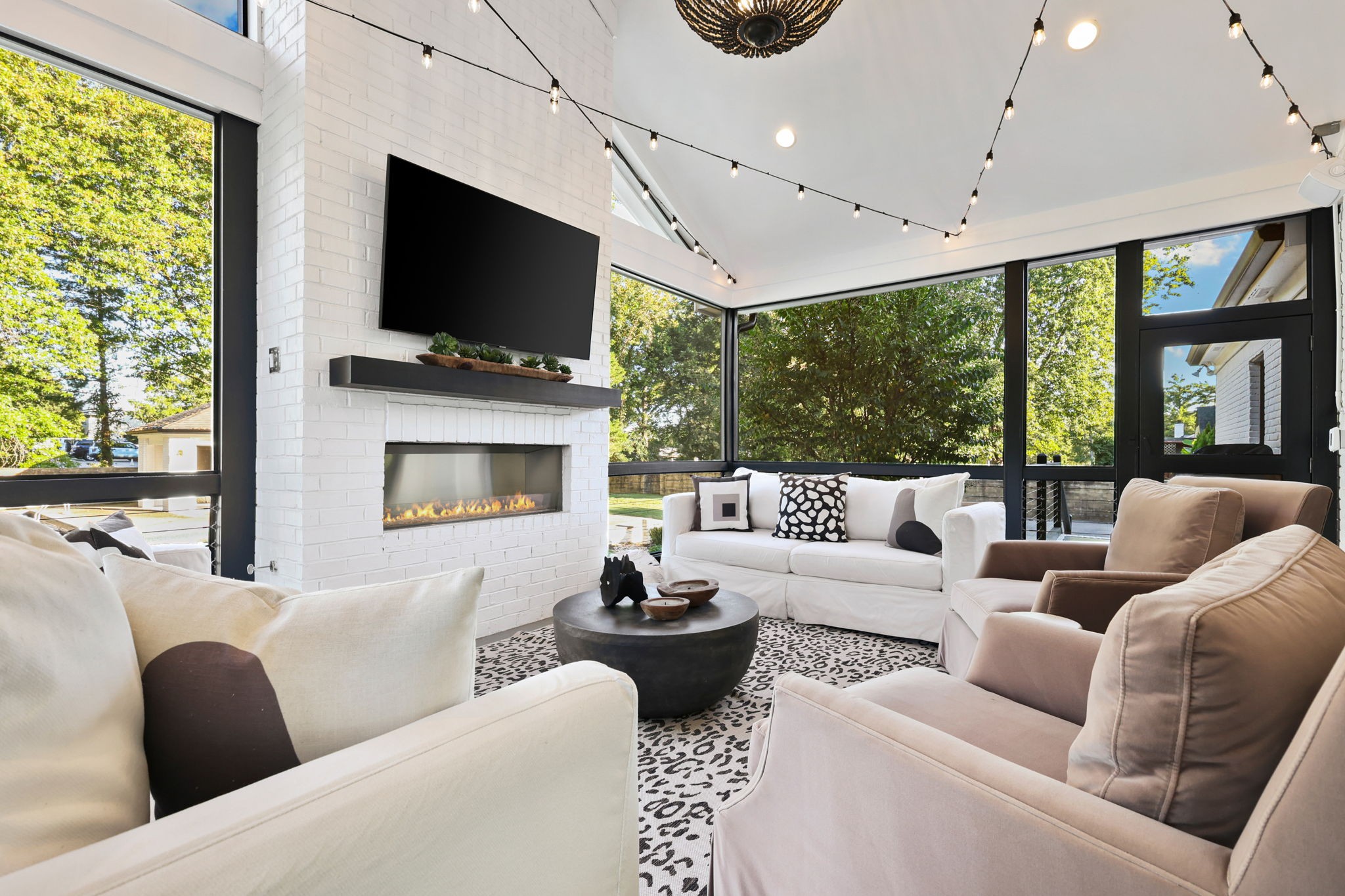 6312 Chickering Cir