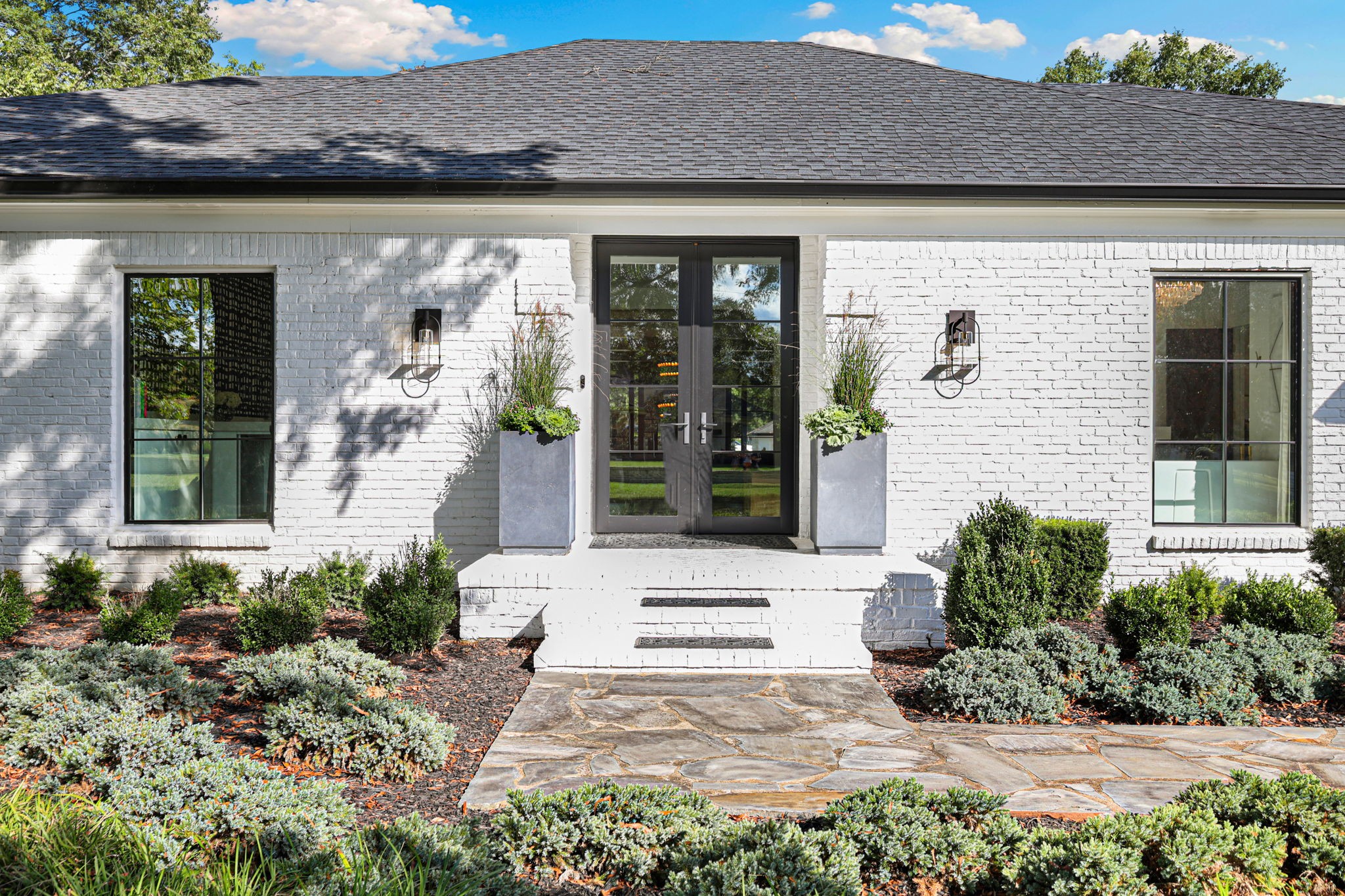 6312 Chickering Cir