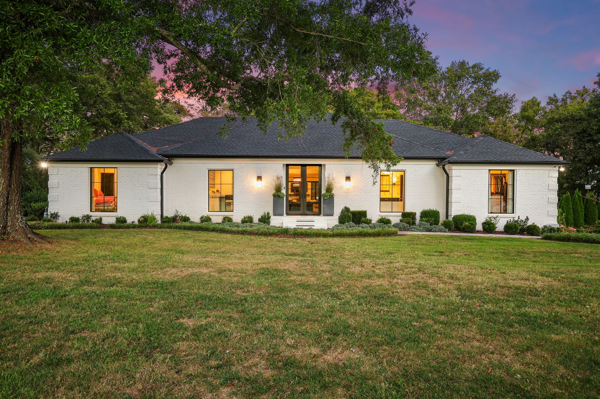 6312 Chickering Cir
