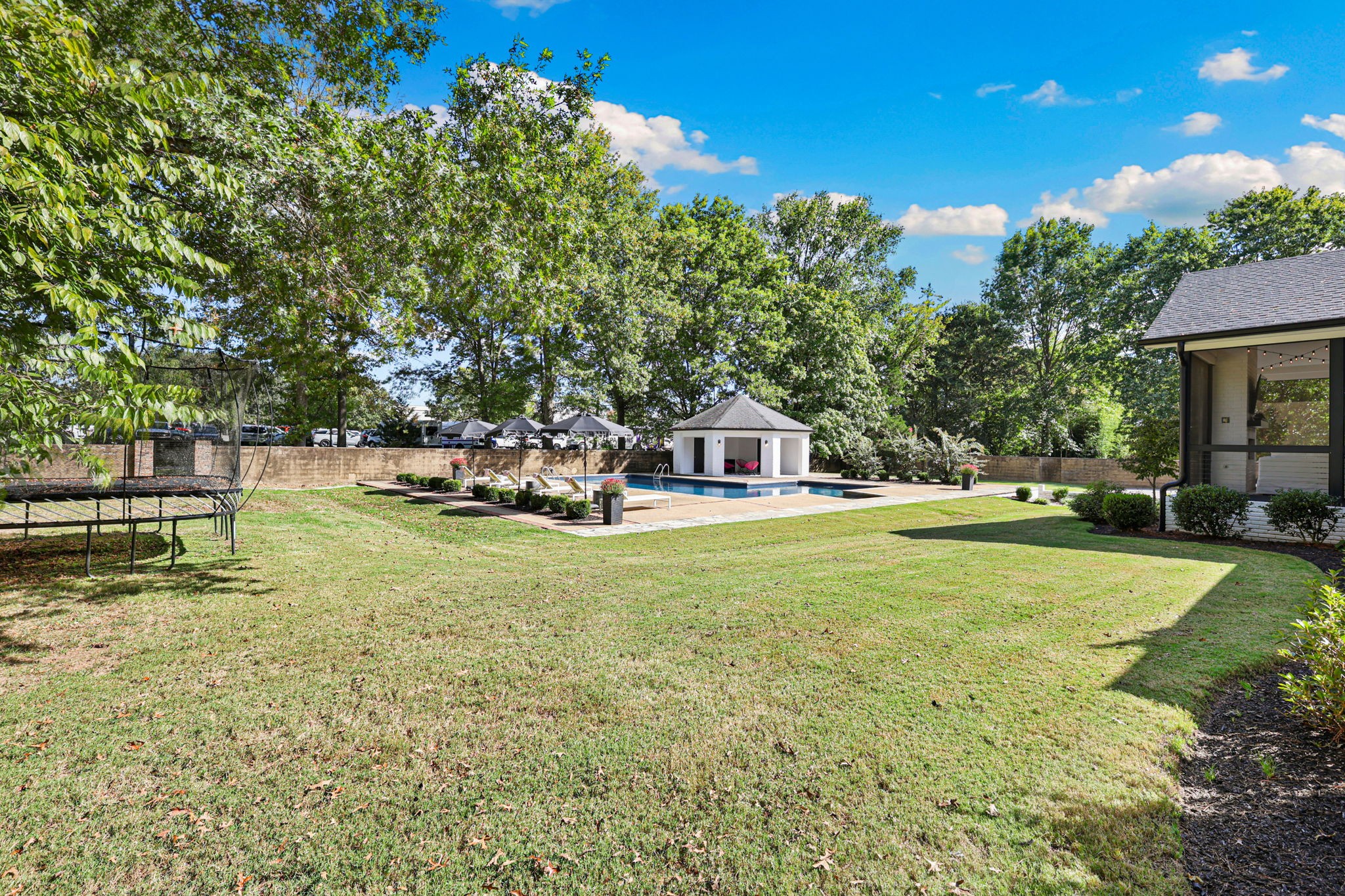 6312 Chickering Cir