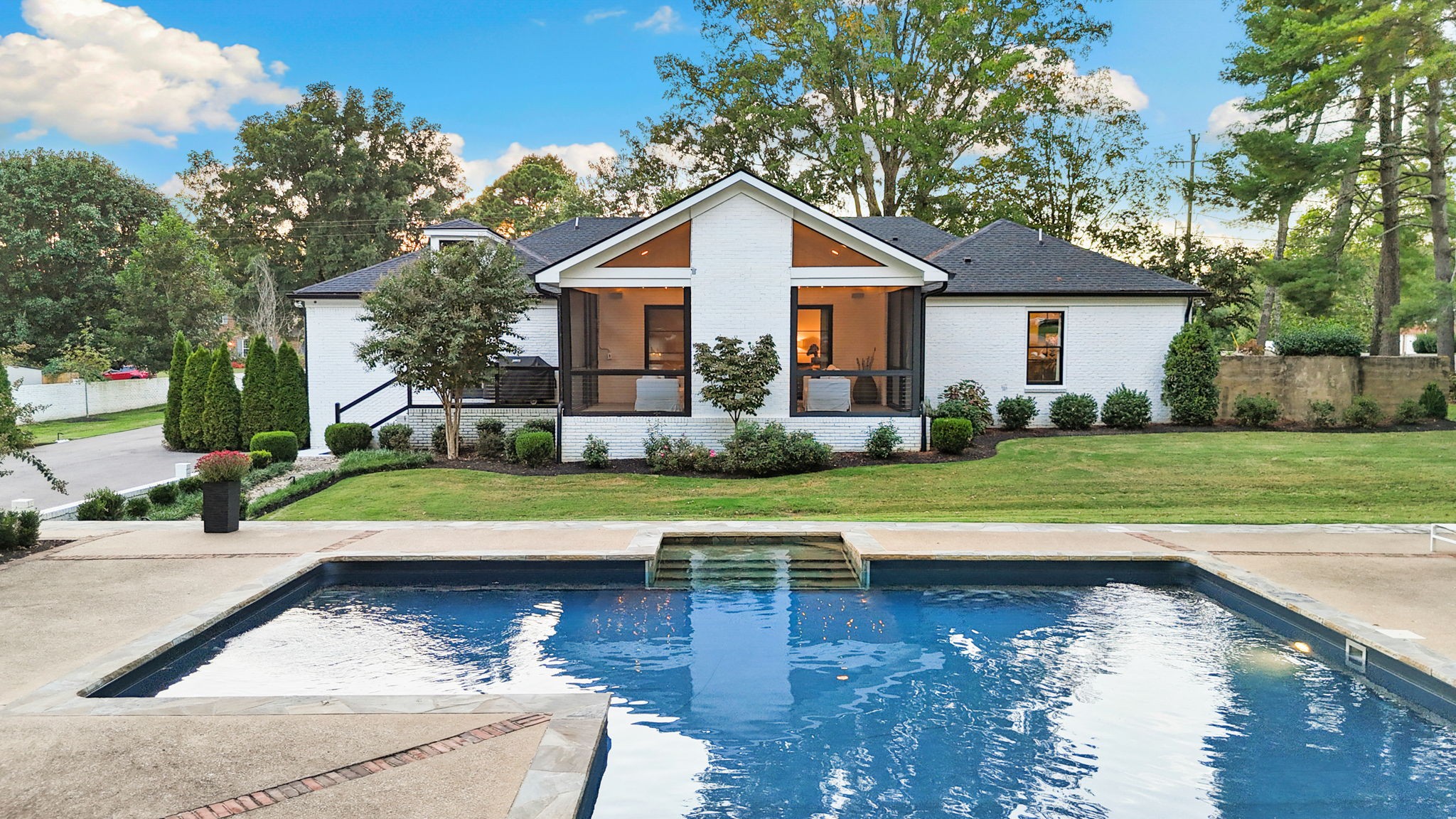 6312 Chickering Cir