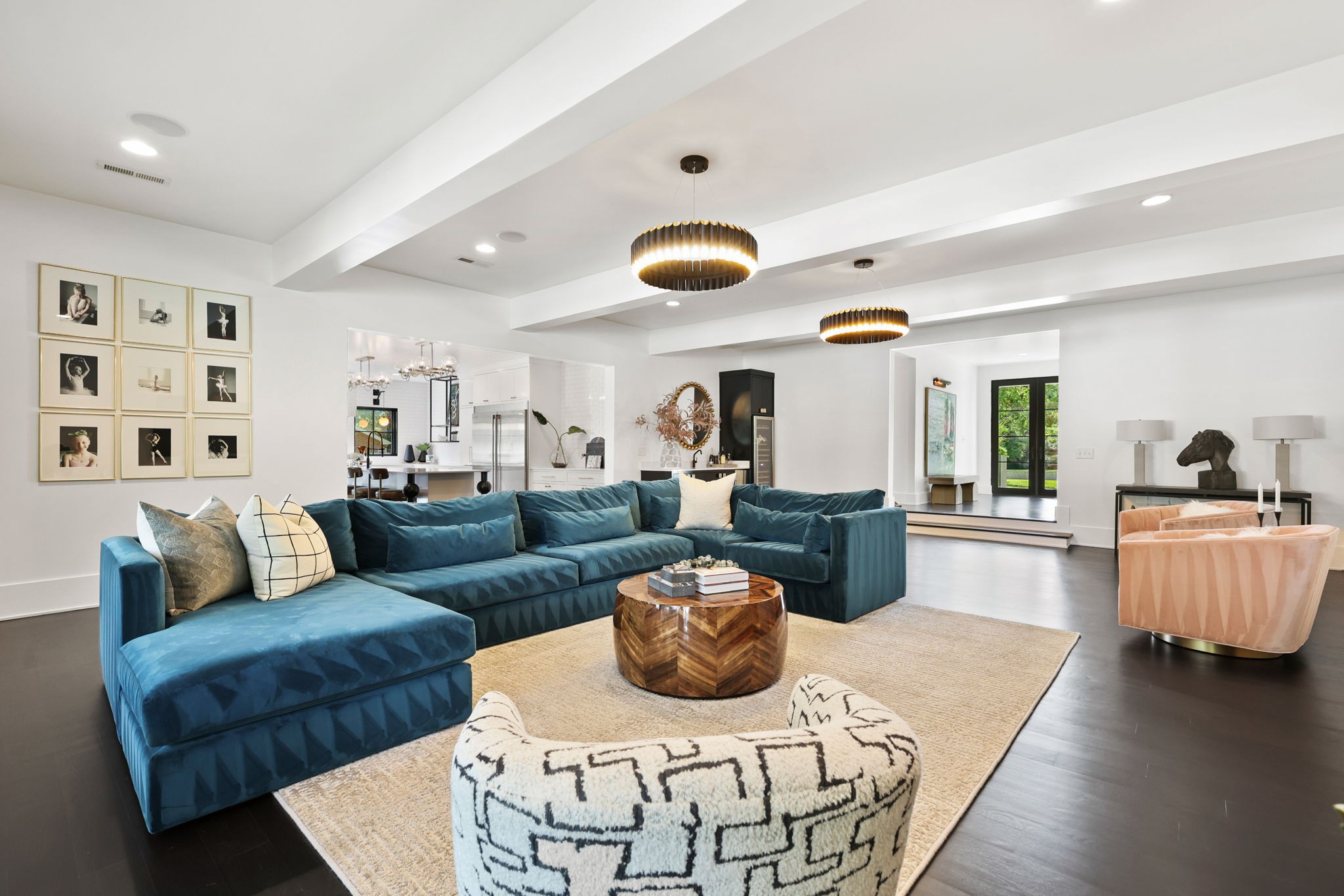 6312 Chickering Cir
