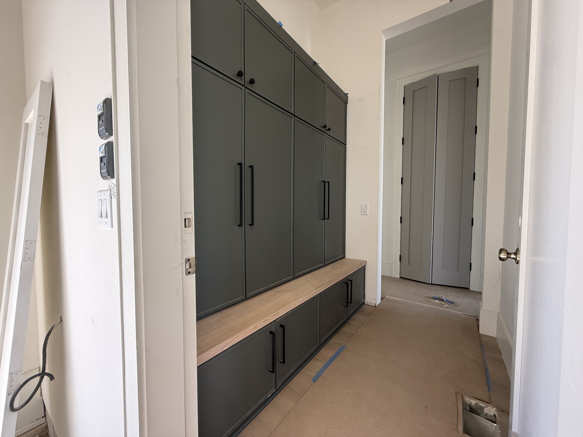 8128 Boiling Springs Pl