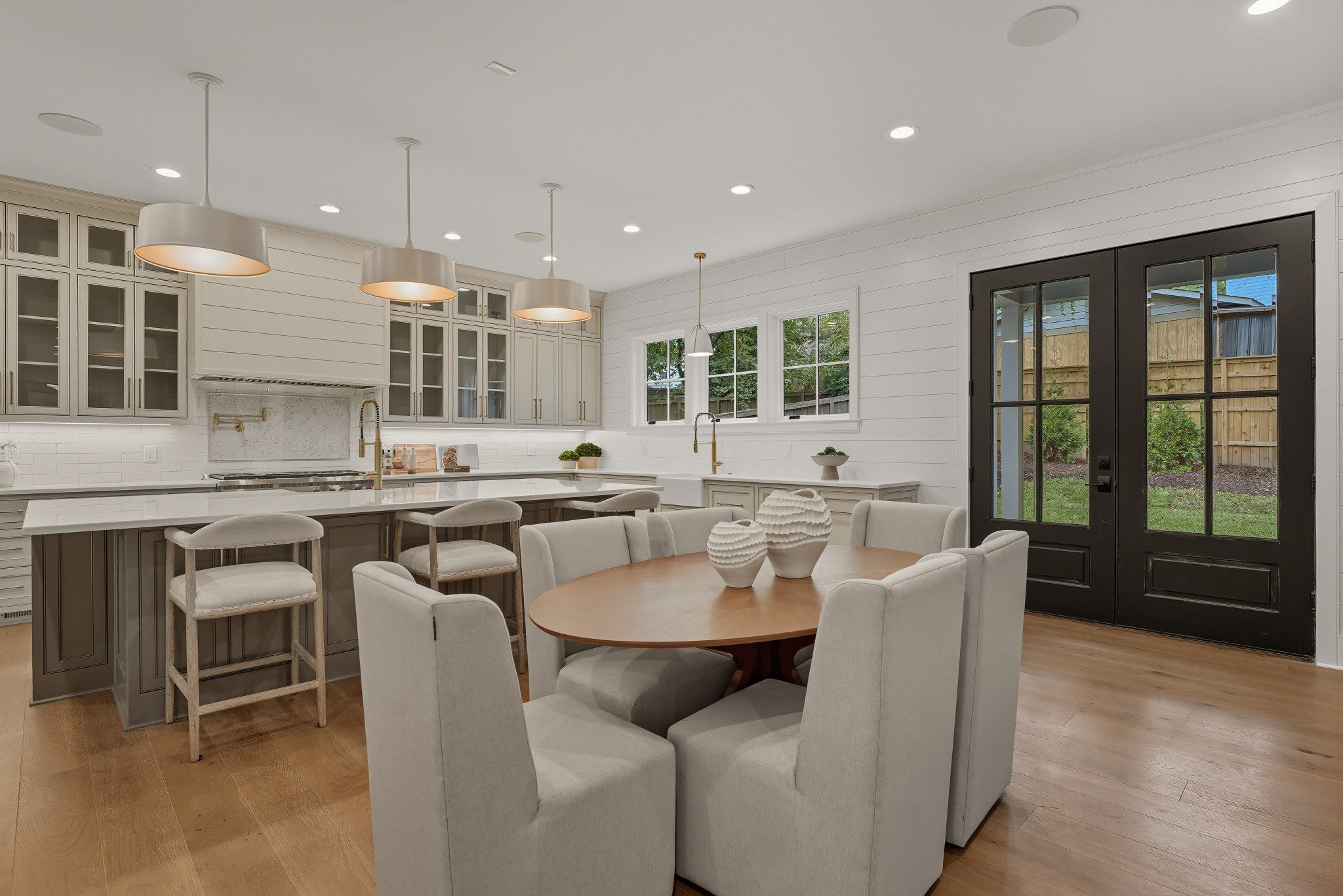 3618 General Bate Dr