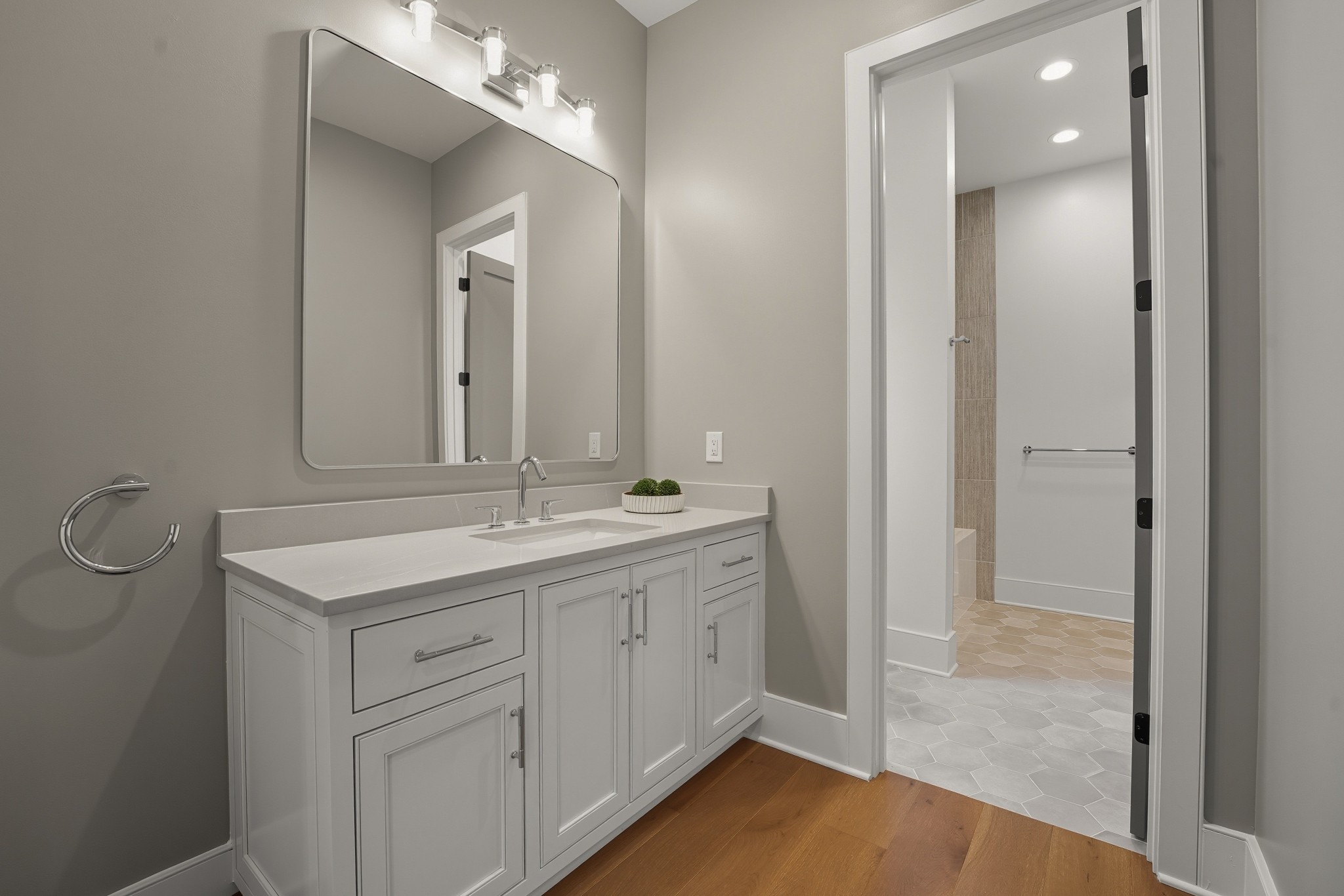 3618 General Bate Dr