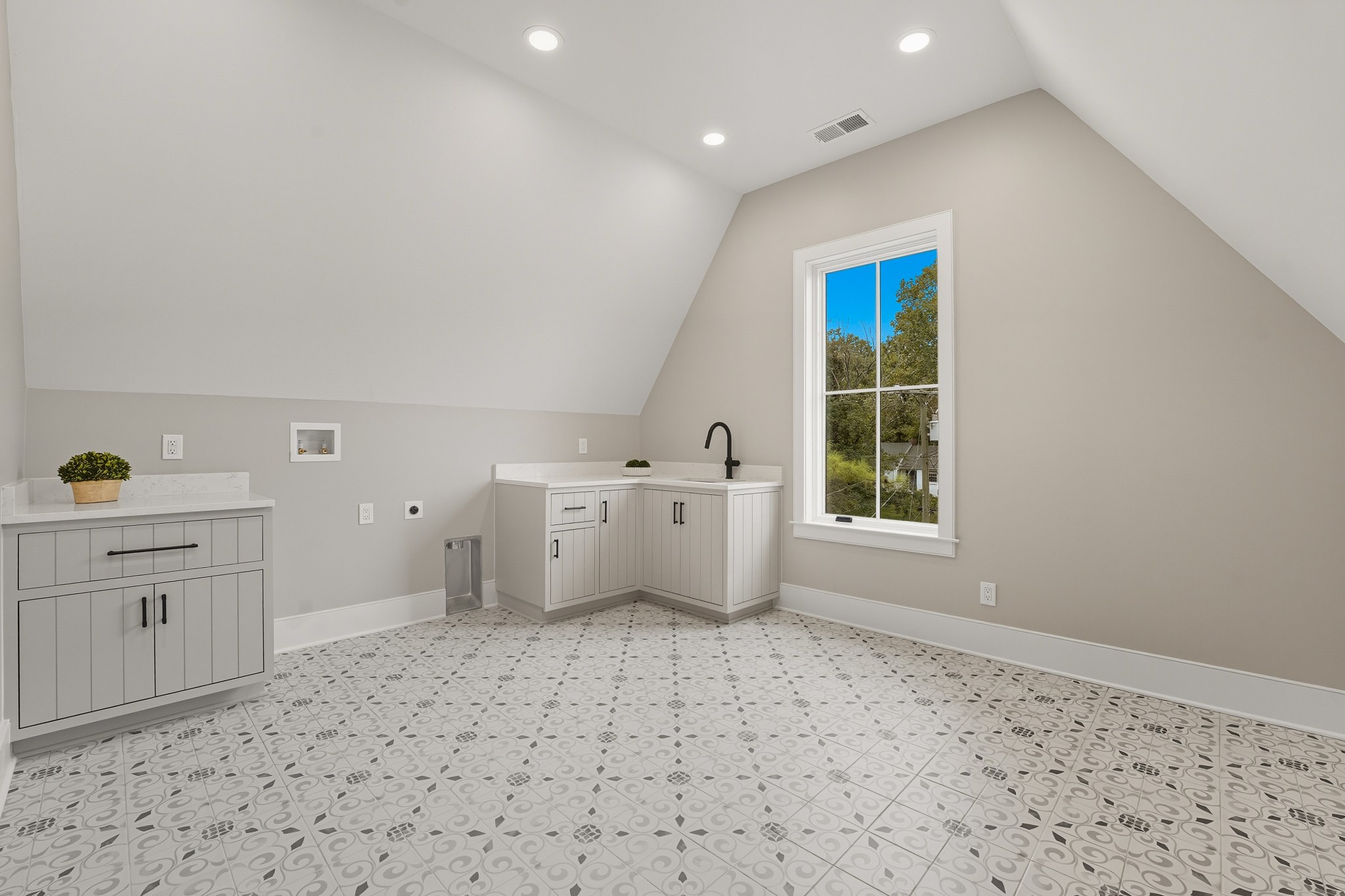 3618 General Bate Dr