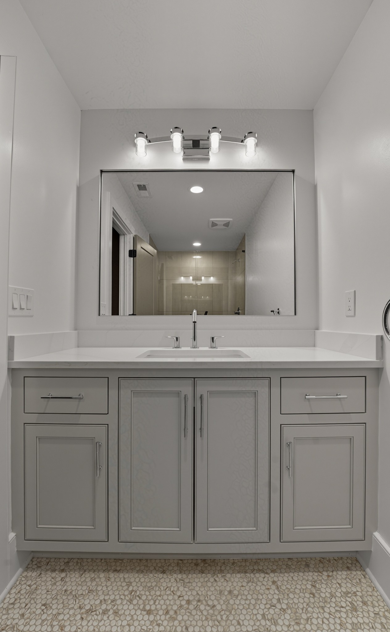 3618 General Bate Dr