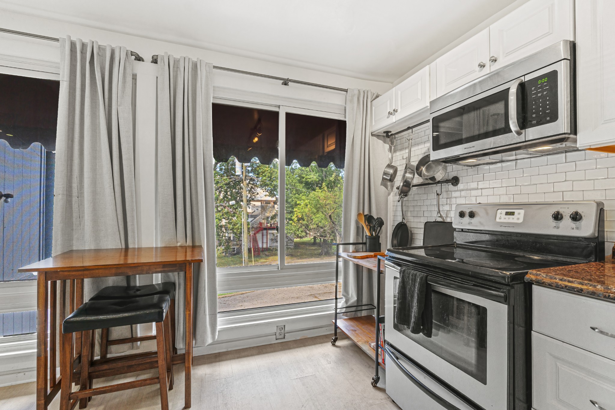 201 Acklen Park Dr Unit: 1