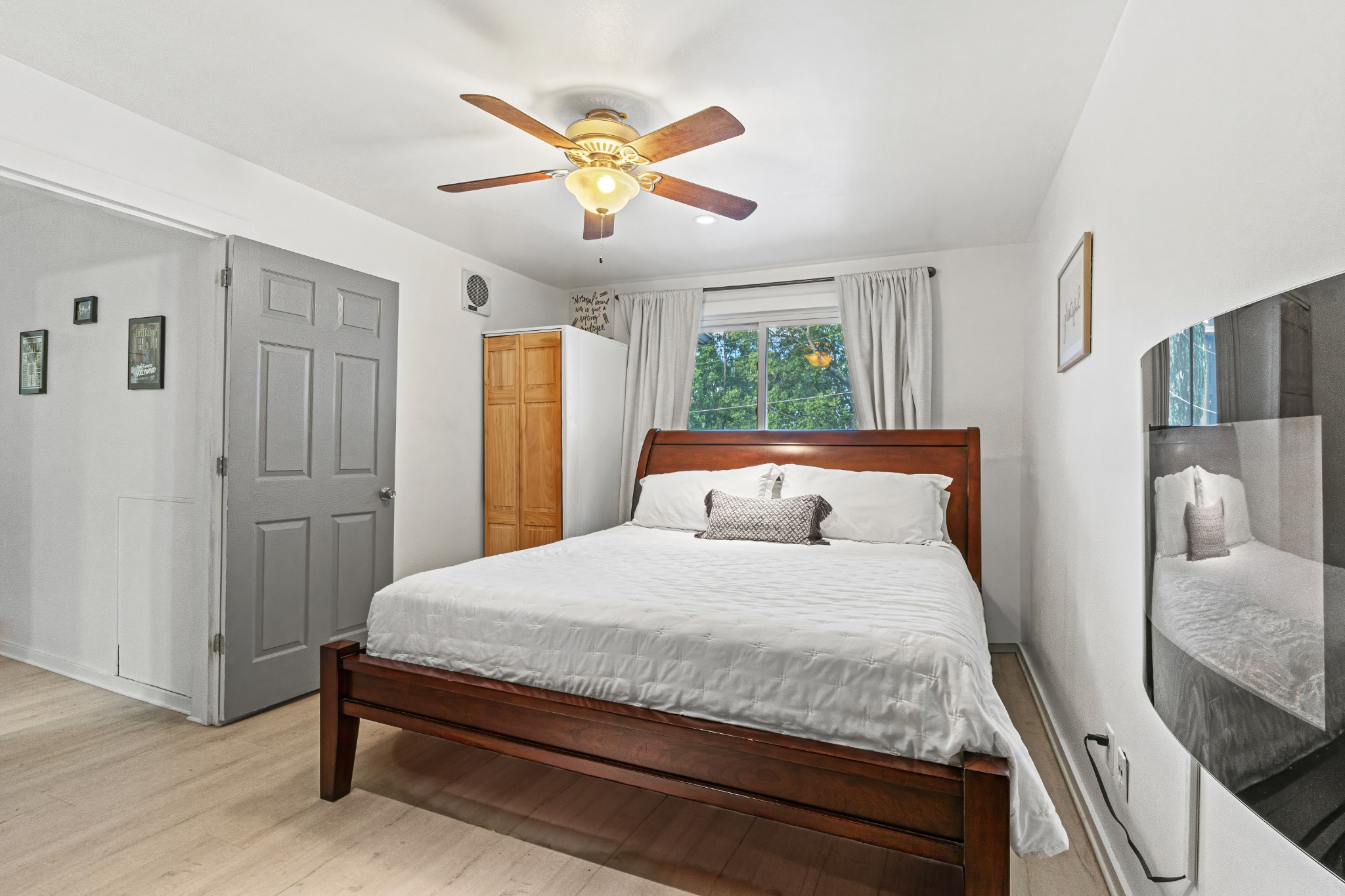 201 Acklen Park Dr Unit: 1