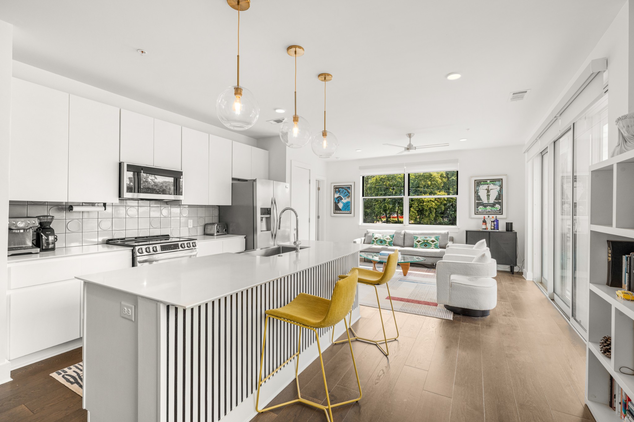 1260 Martin St Unit: 303