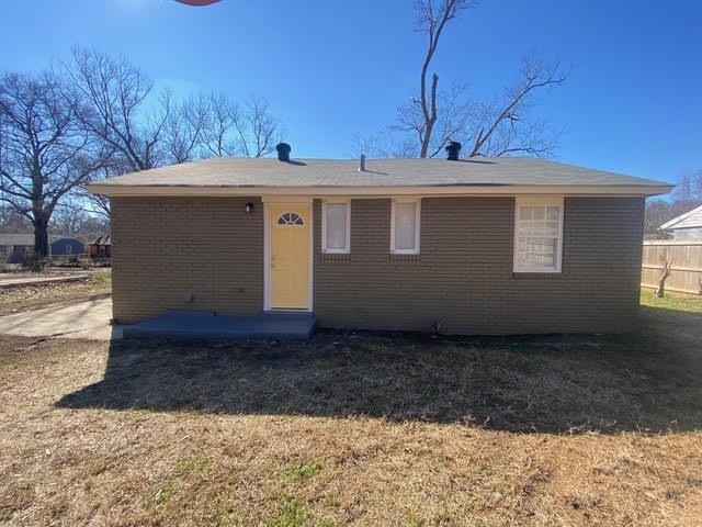 2822 BREWER AVE