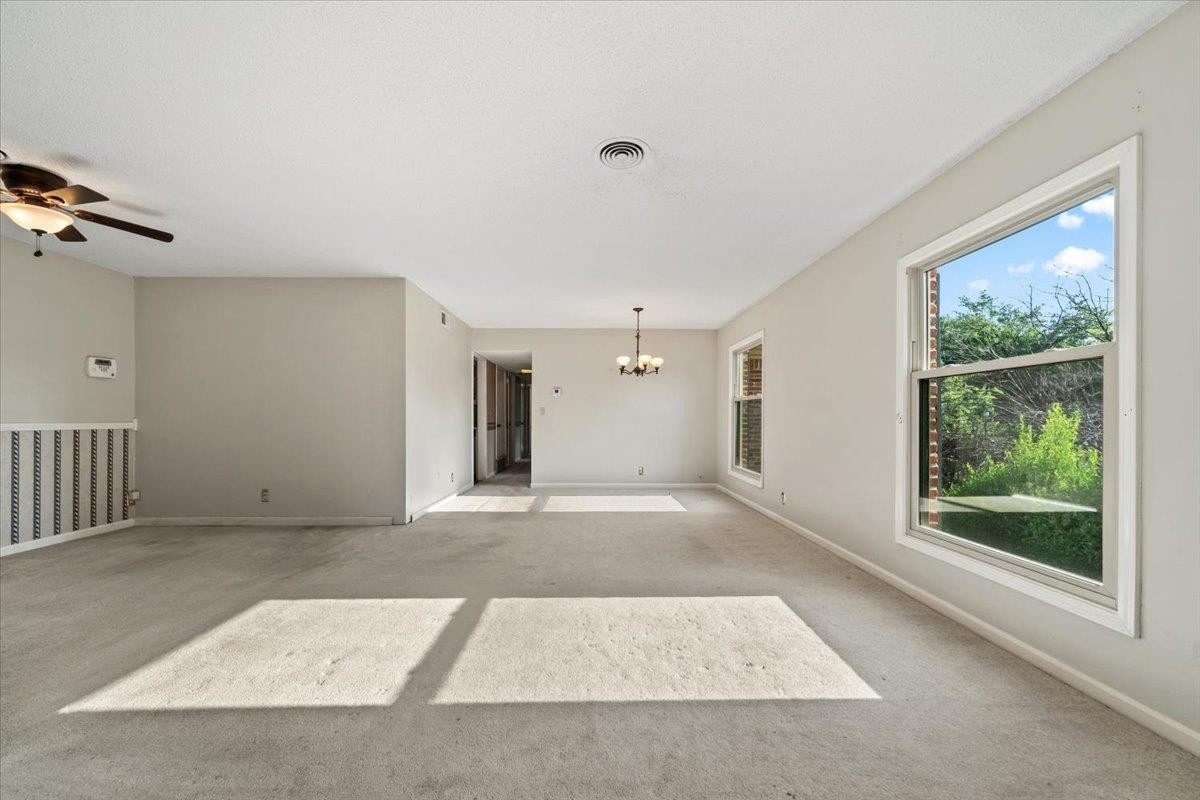 5920 JULIAN CT Unit: 4