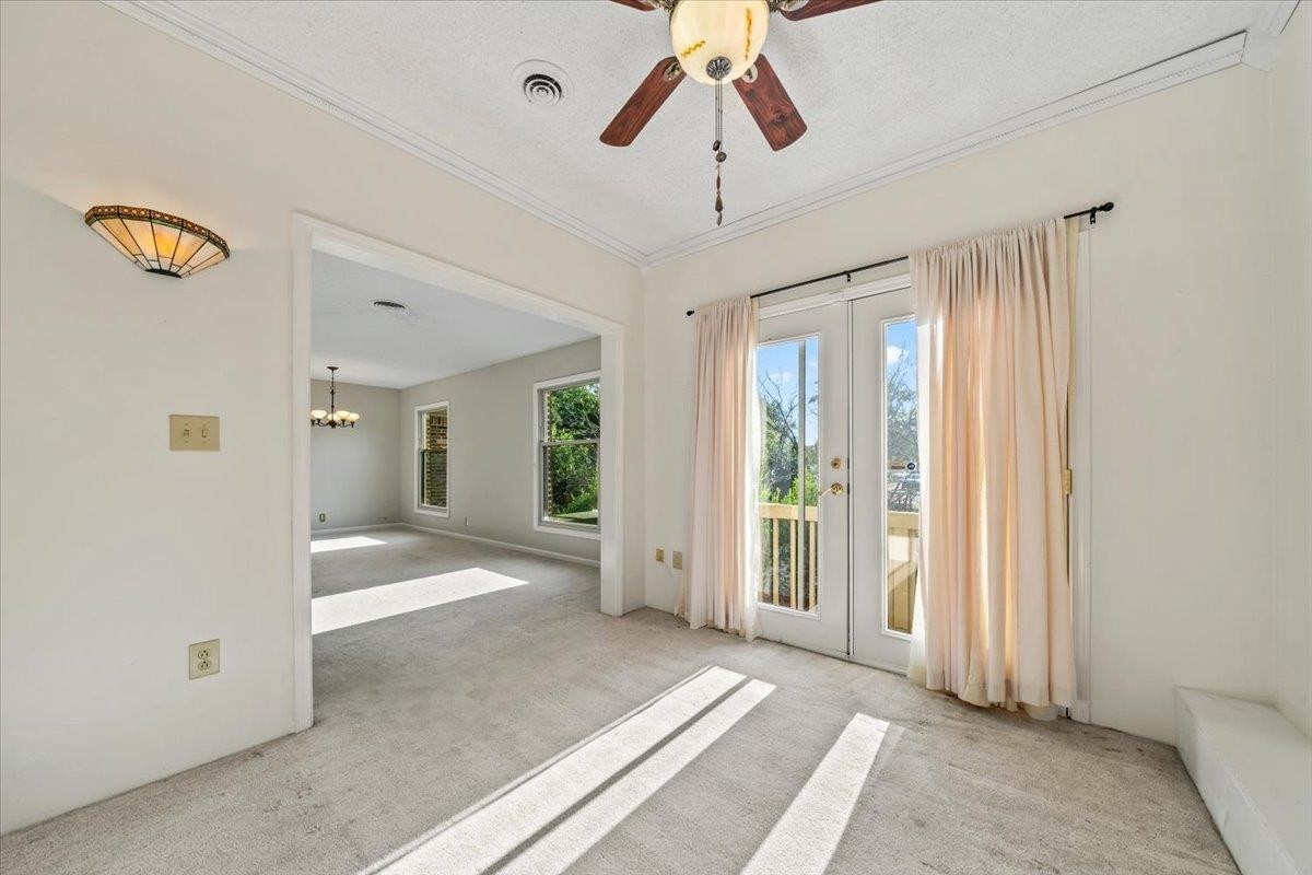 5920 JULIAN CT Unit: 4