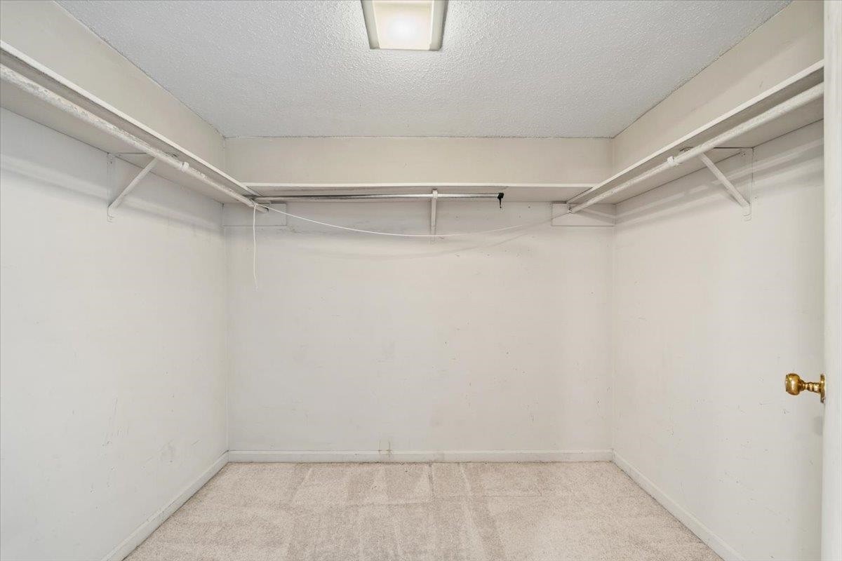 5920 JULIAN CT Unit: 4