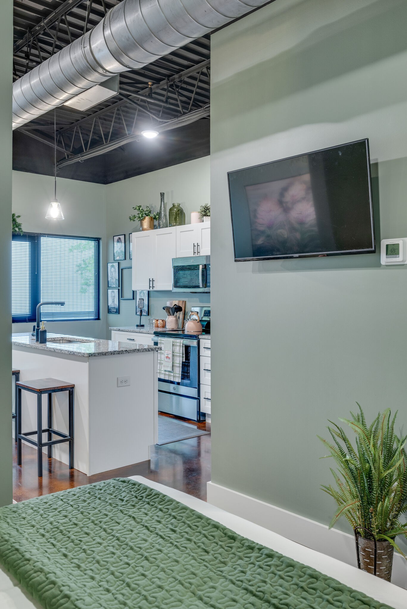 293 Plus Park Unit: #218