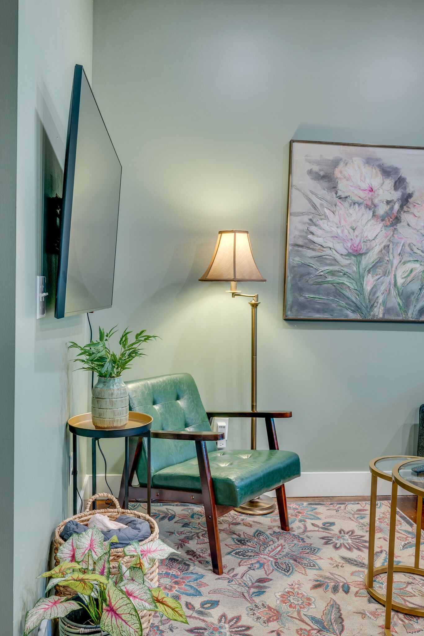 293 Plus Park Unit: #218