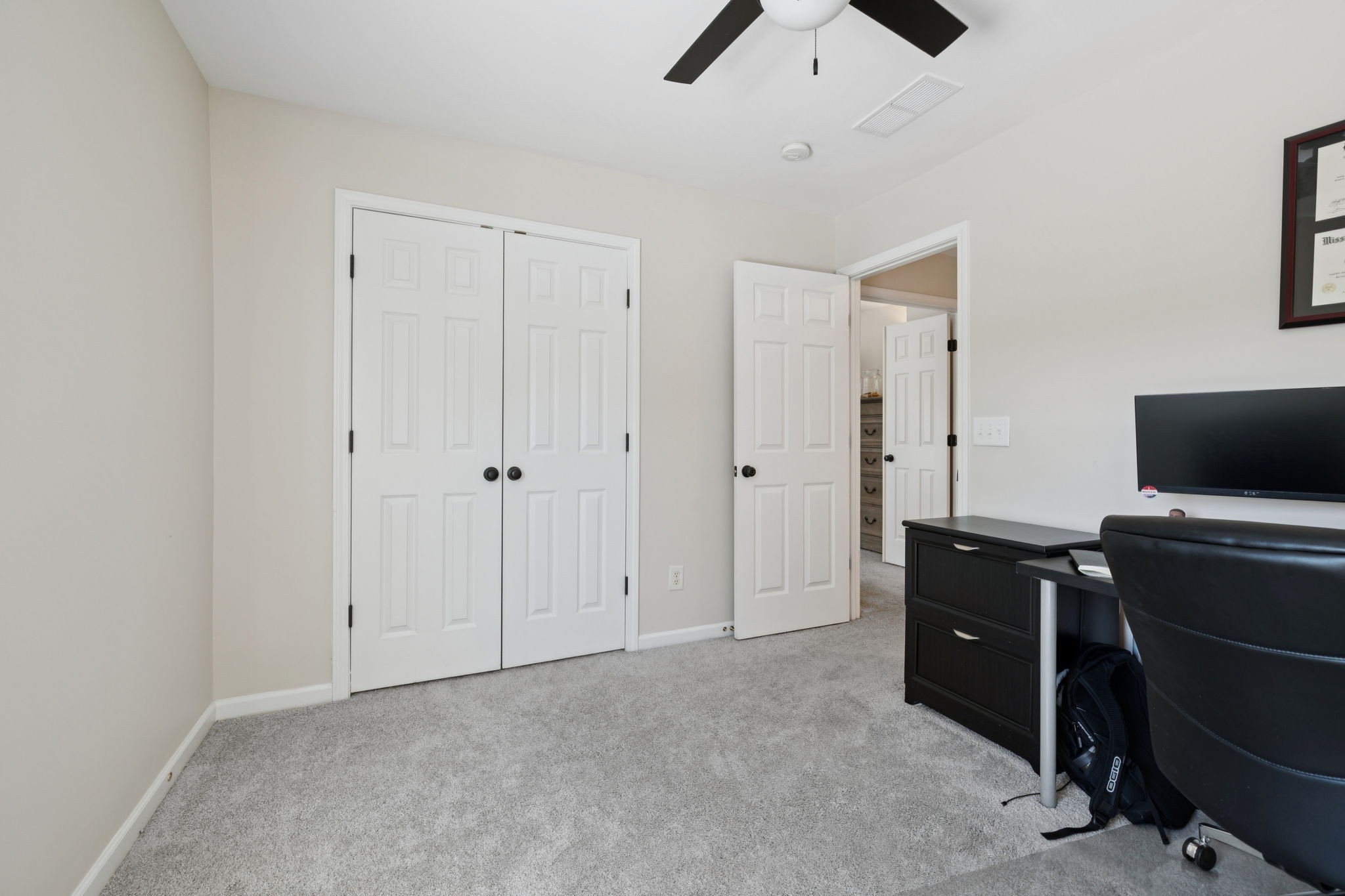 5836 Sterling Oaks Dr