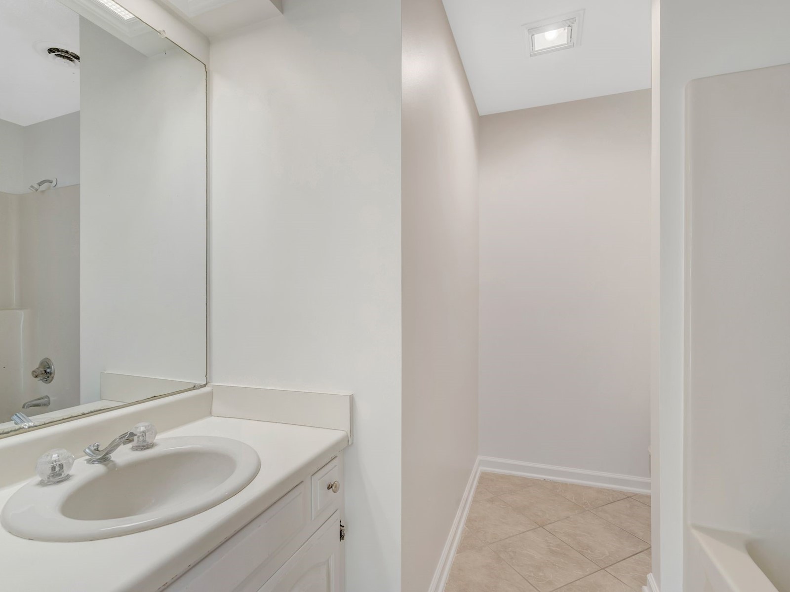 2112 Shannon Dr