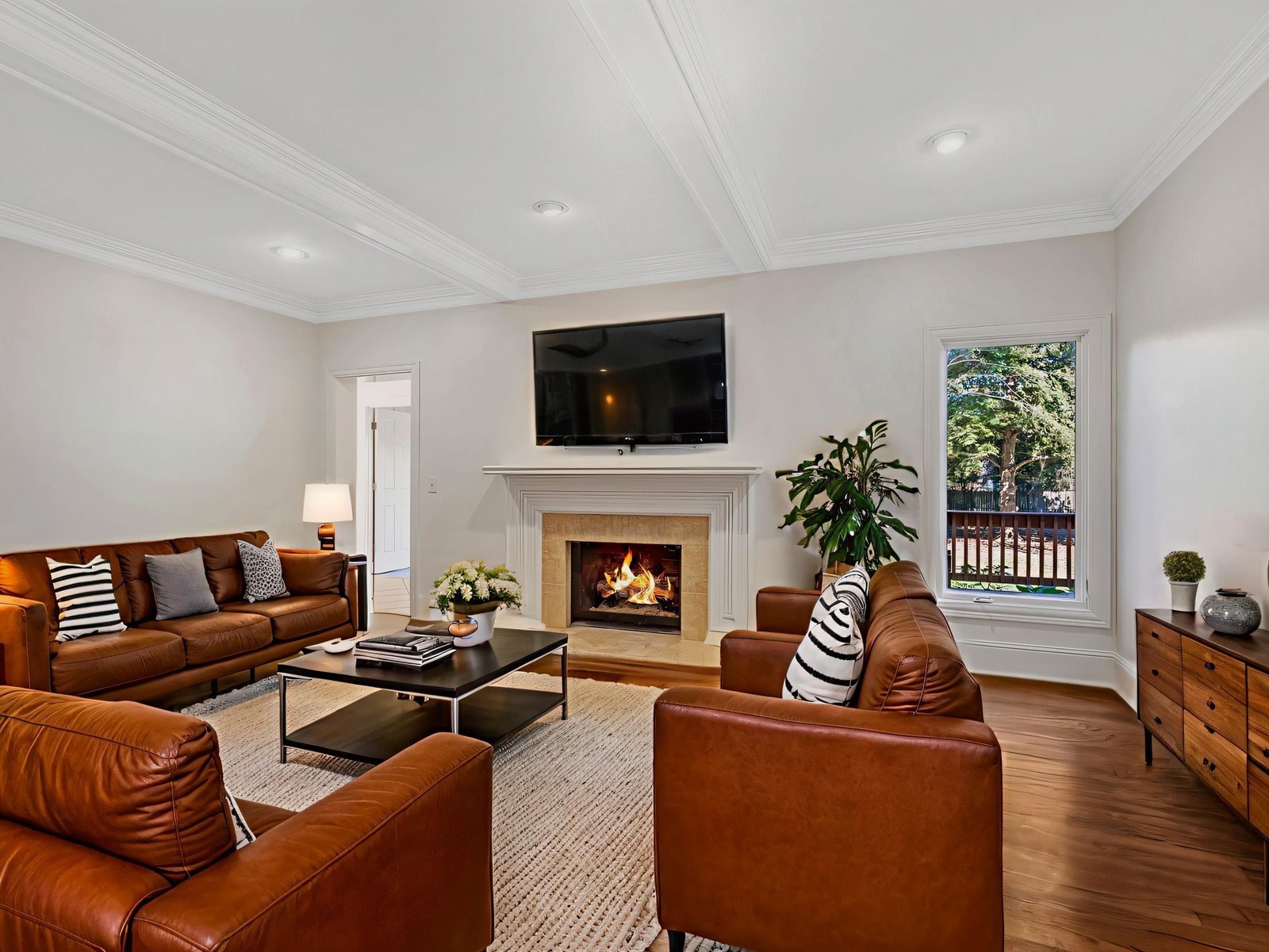 2112 Shannon Dr