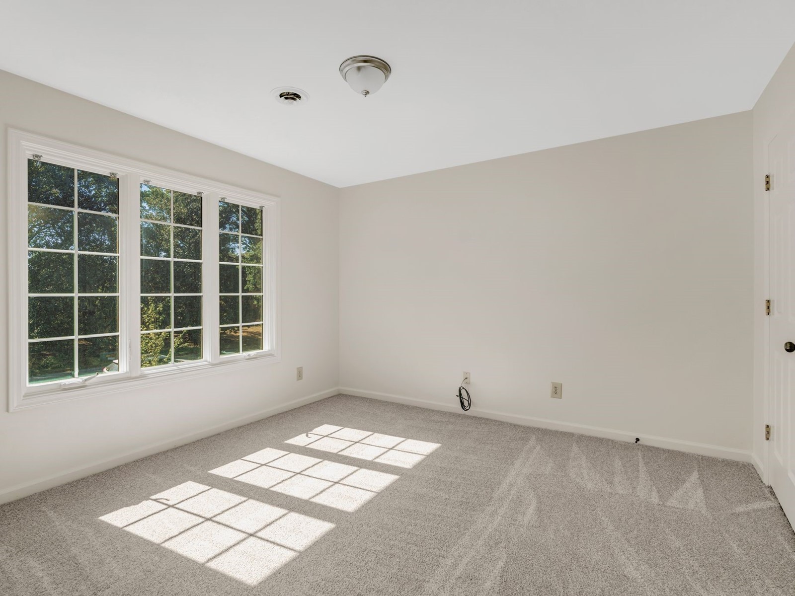 2112 Shannon Dr