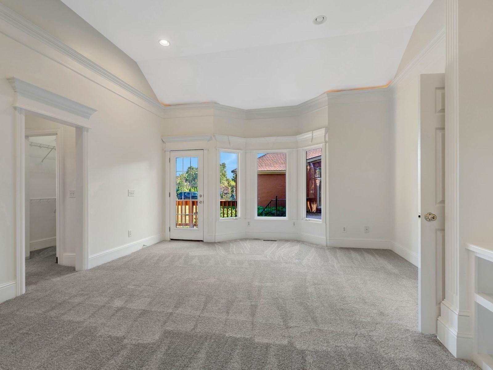 2112 Shannon Dr