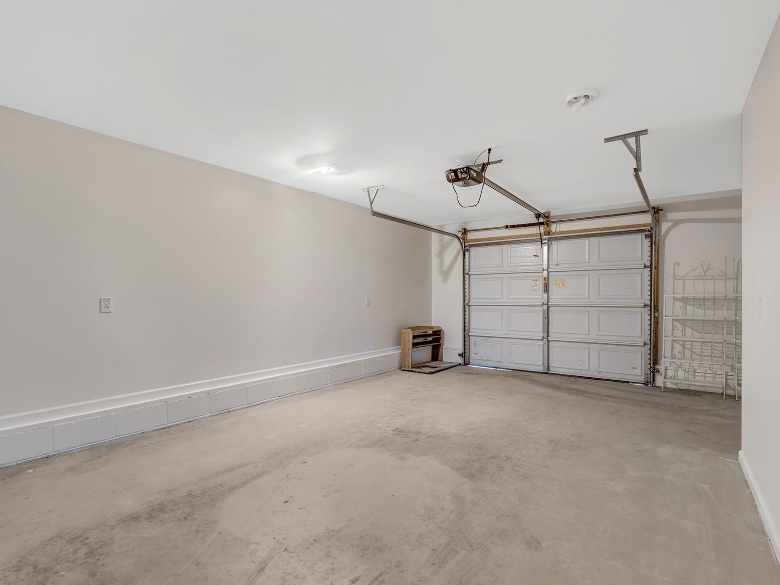 2112 Shannon Dr