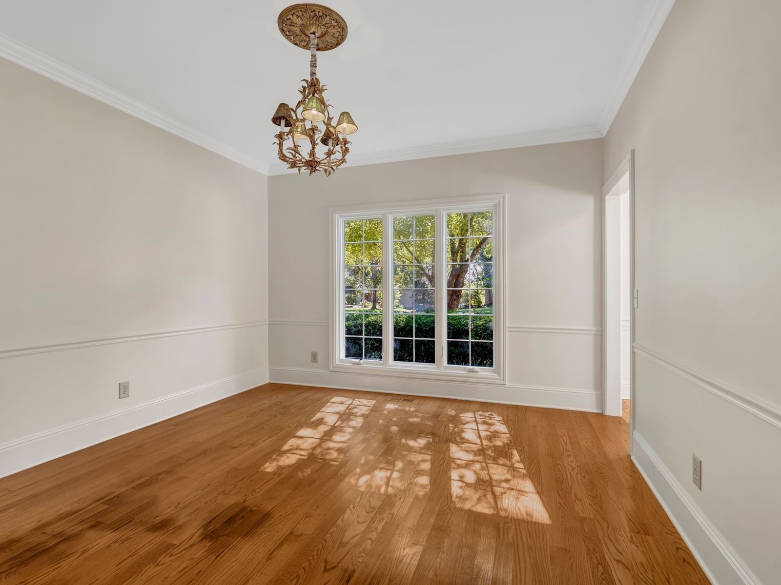2112 Shannon Dr