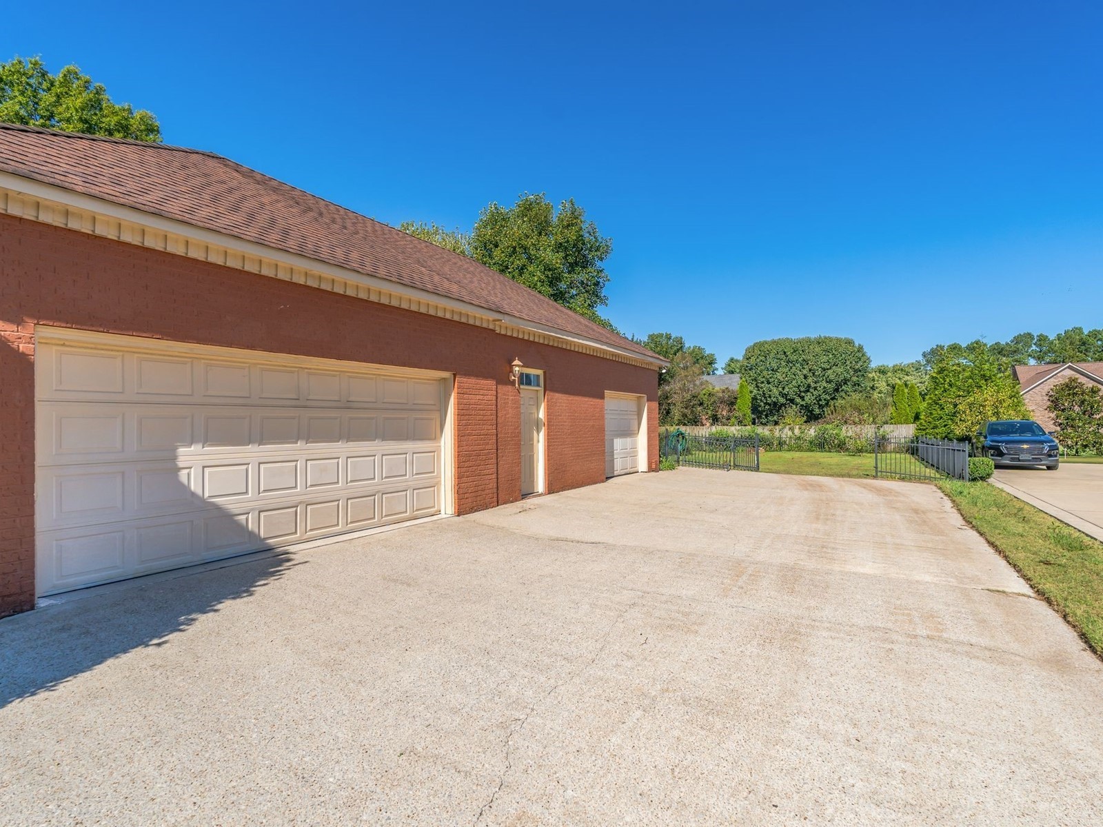 2112 Shannon Dr