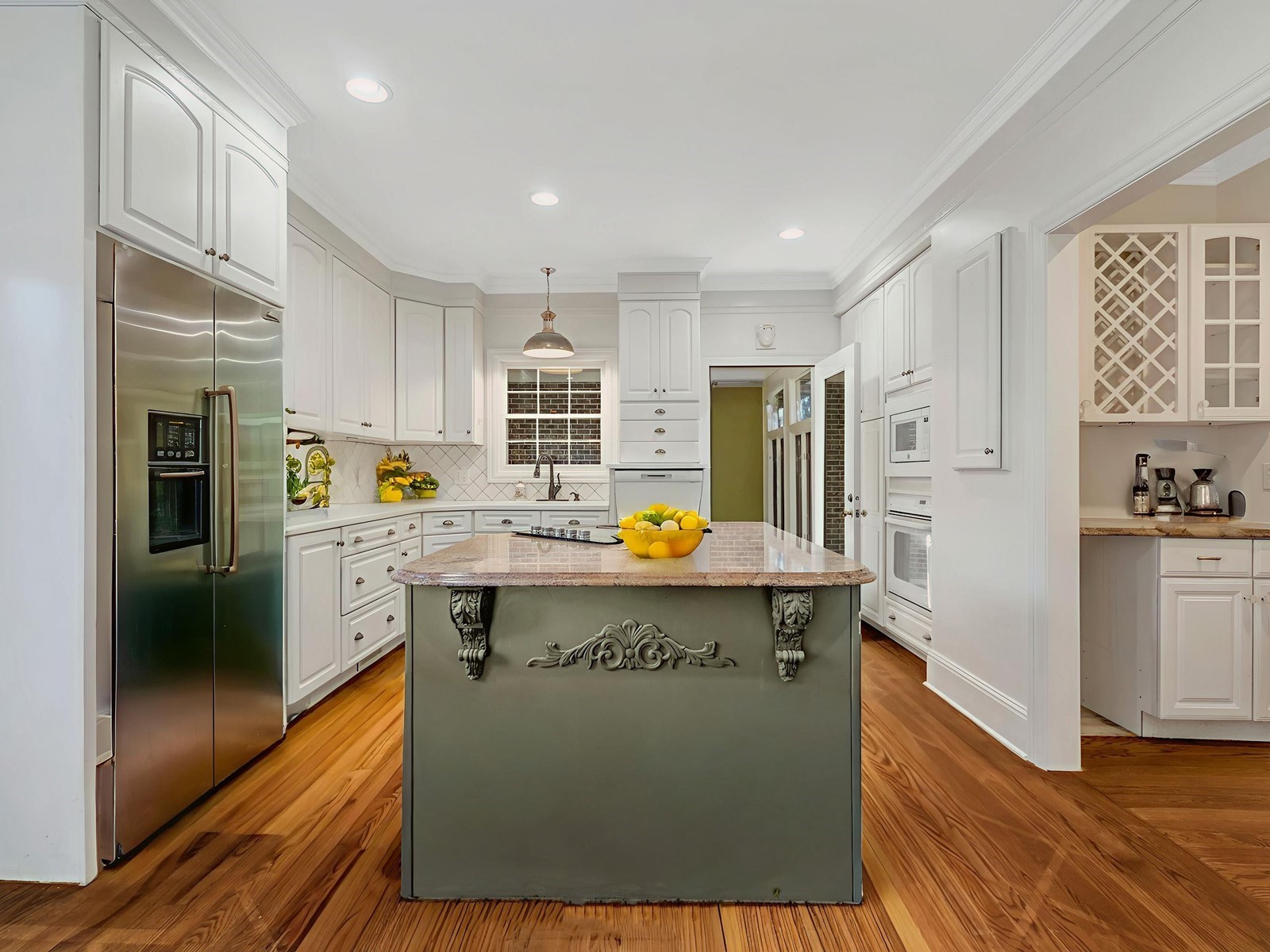 2112 Shannon Dr
