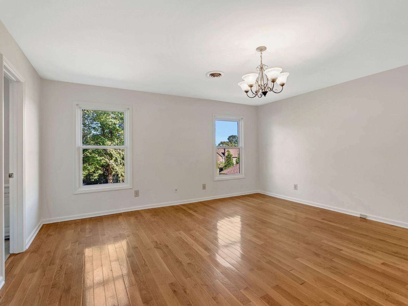 2112 Shannon Dr