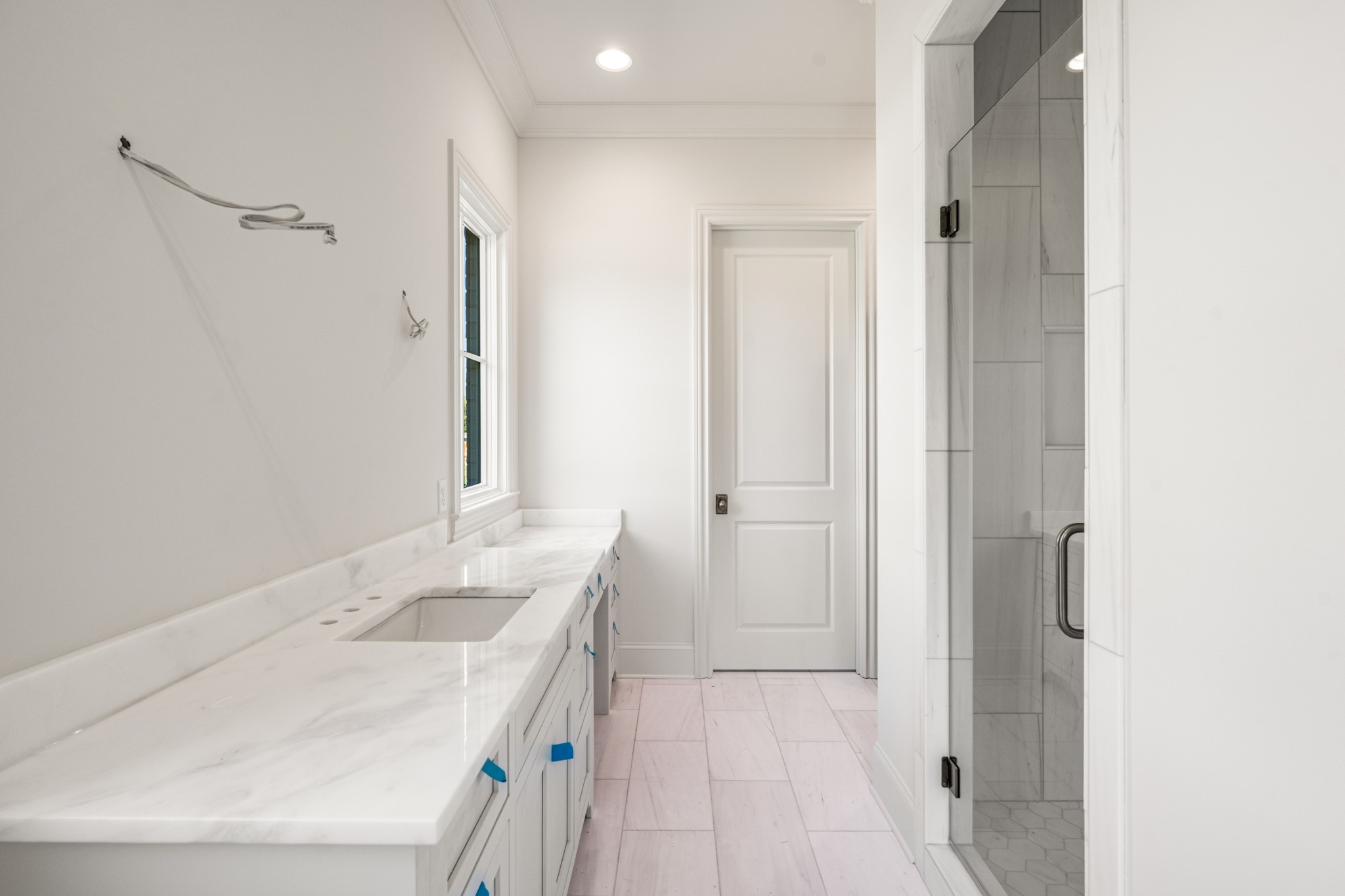 6033 Frazier Park Ln