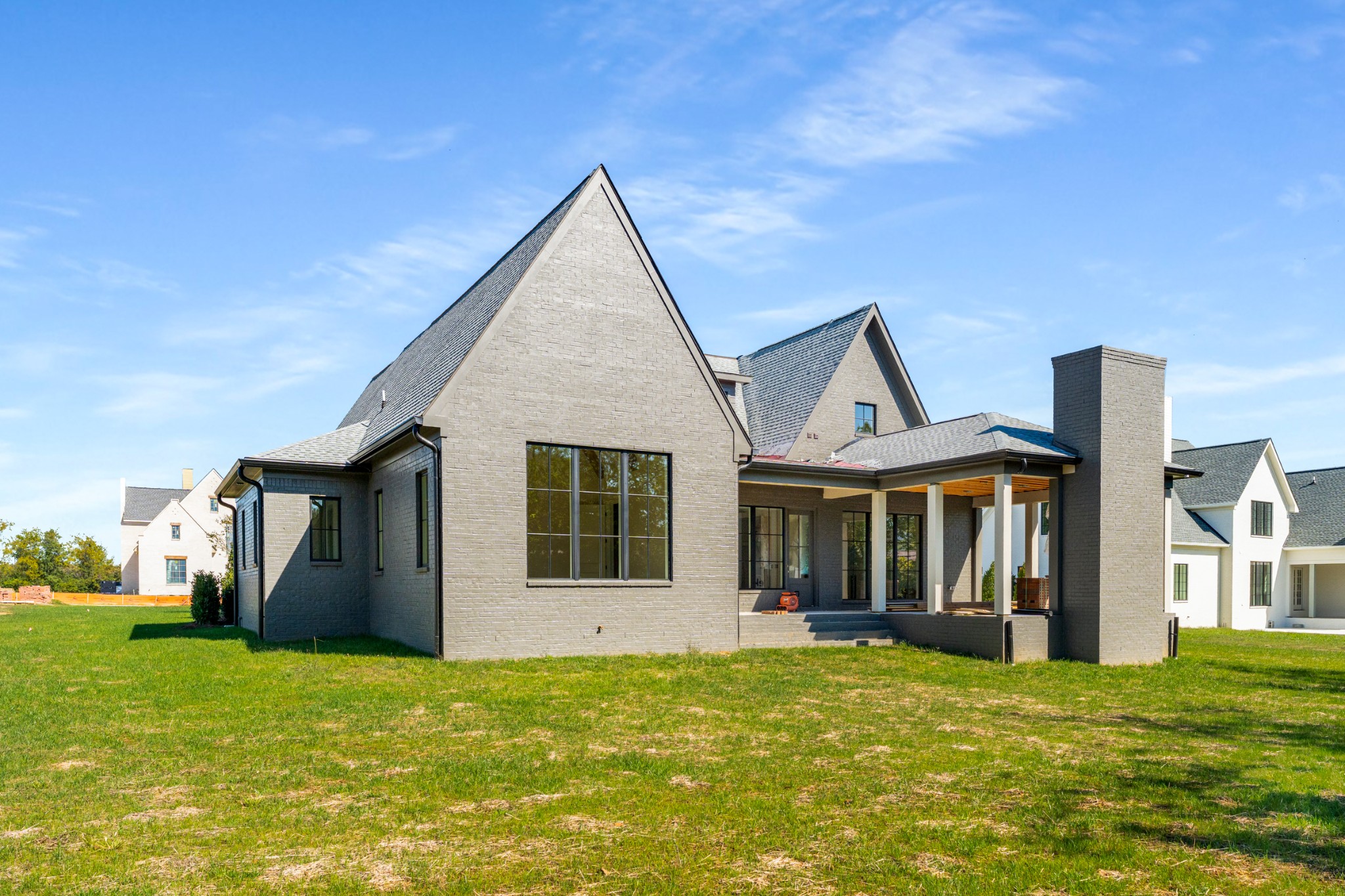 6033 Frazier Park Ln