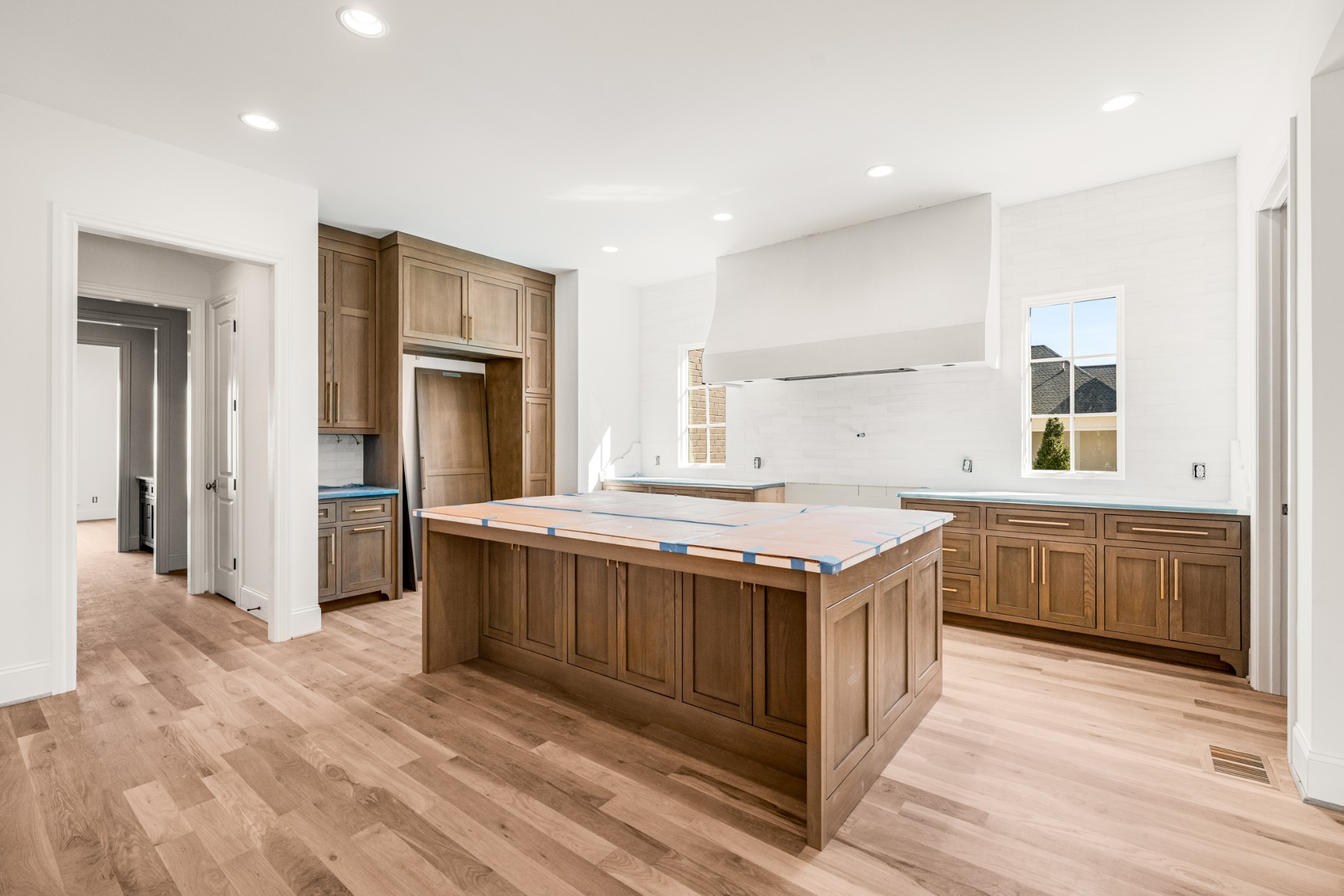 6033 Frazier Park Ln