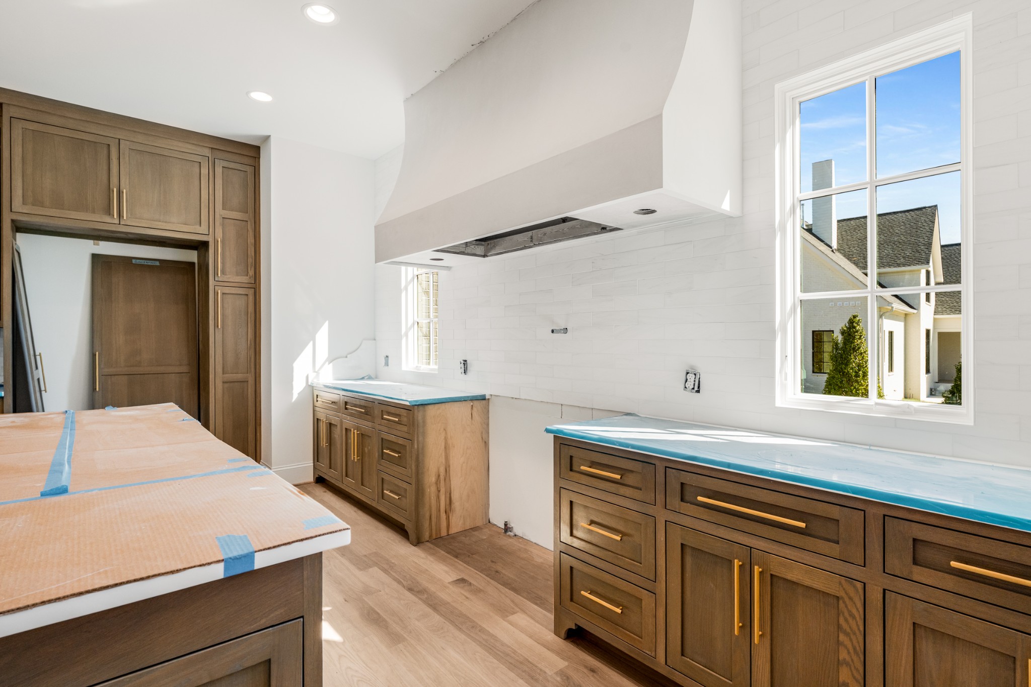 6033 Frazier Park Ln