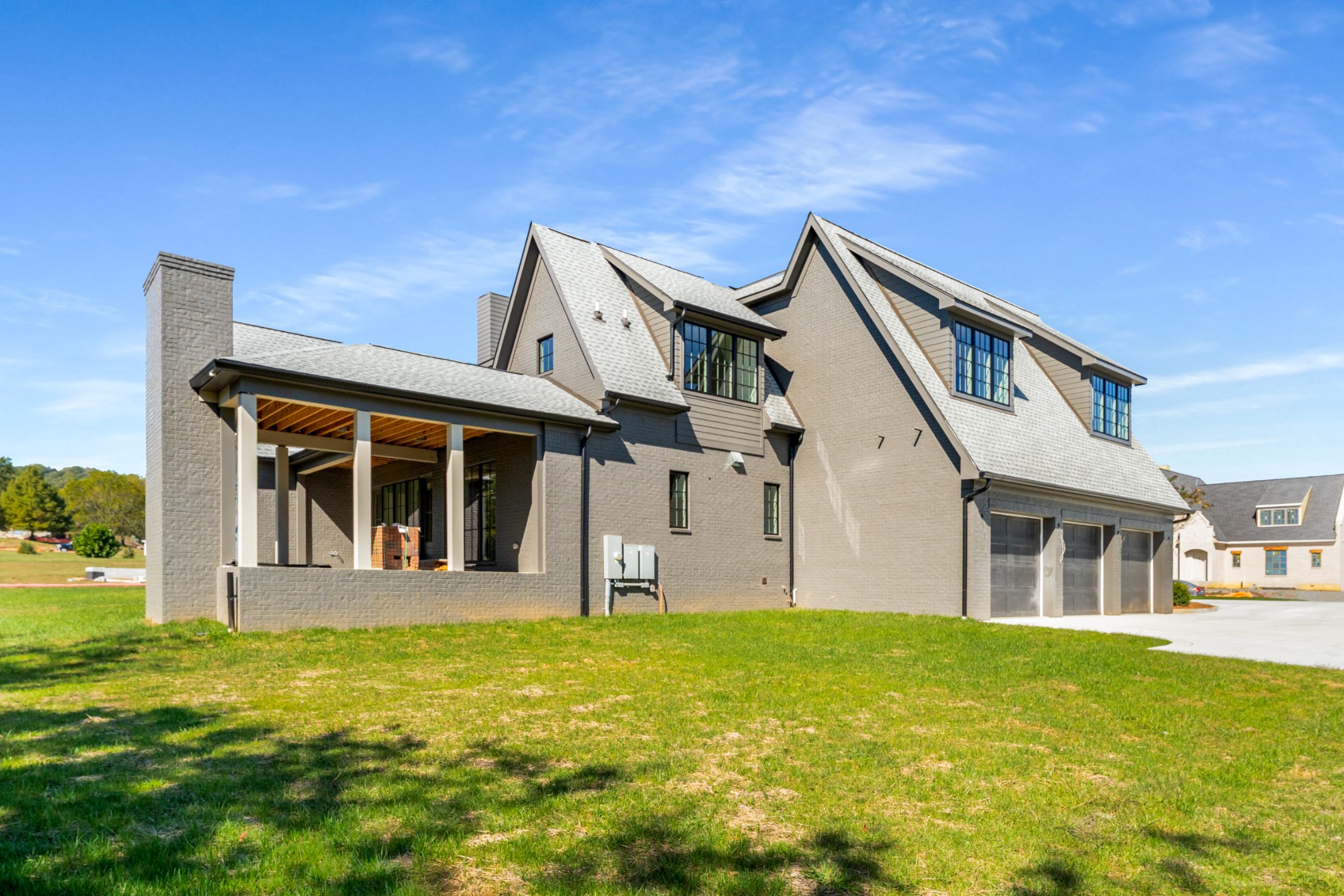 6033 Frazier Park Ln