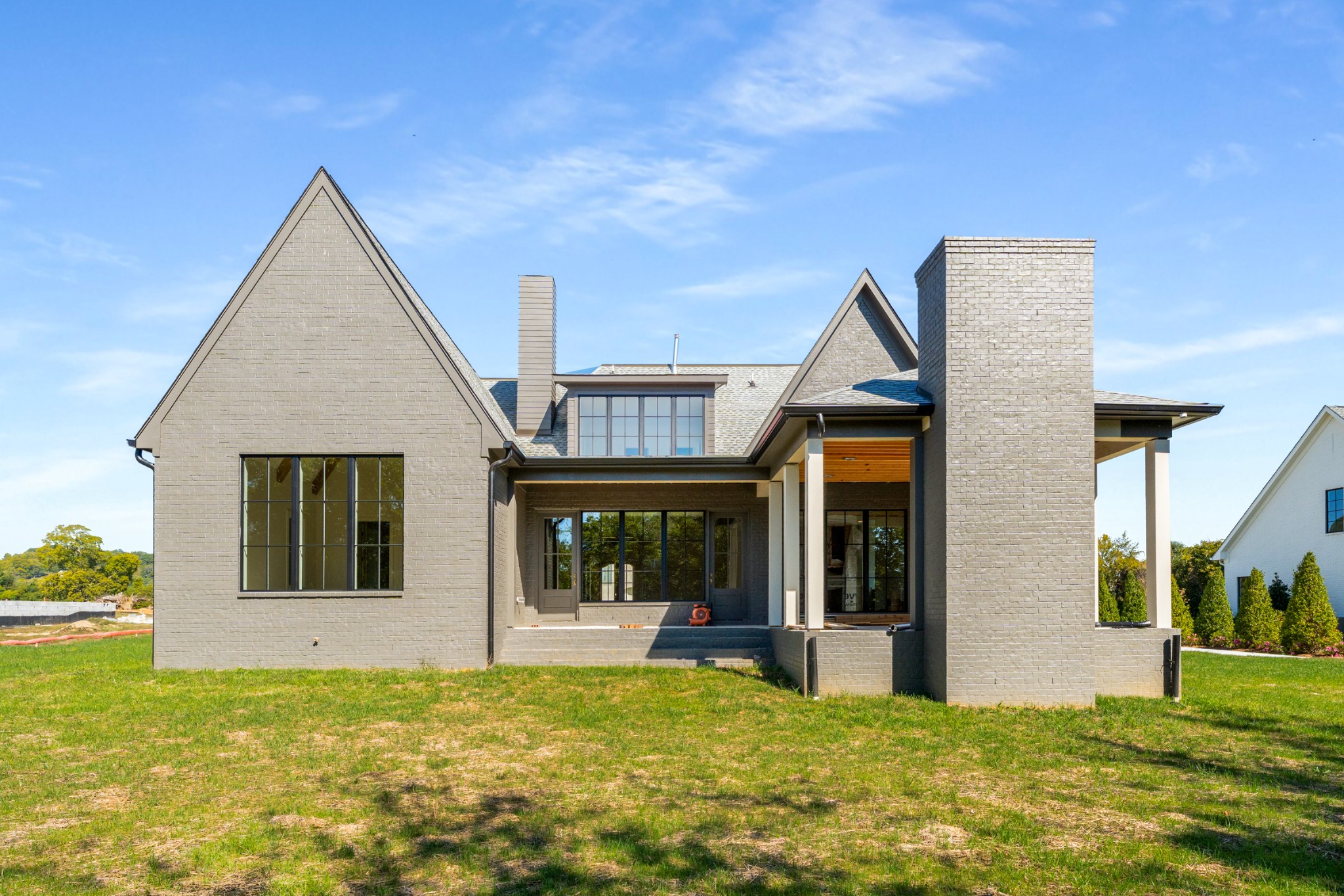 6033 Frazier Park Ln