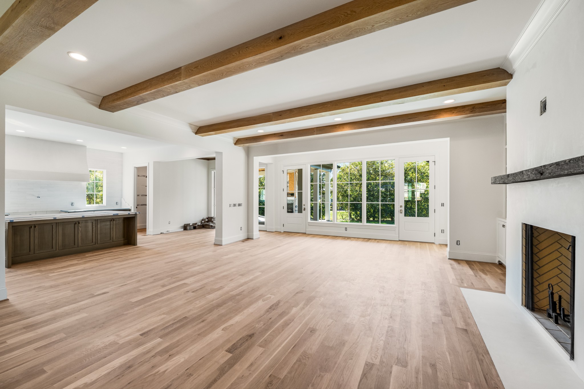 6033 Frazier Park Ln