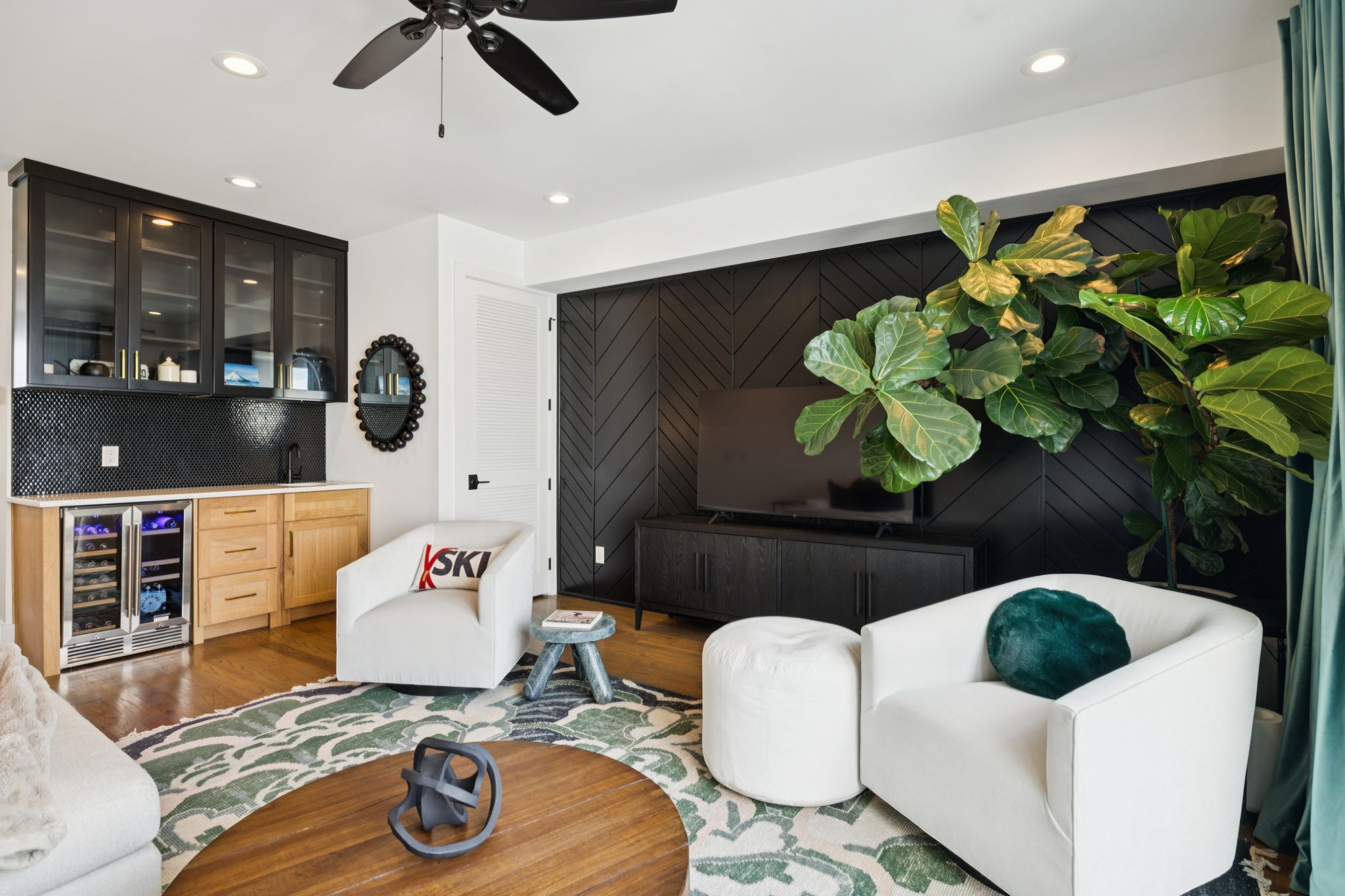 1006 Argyle Ave