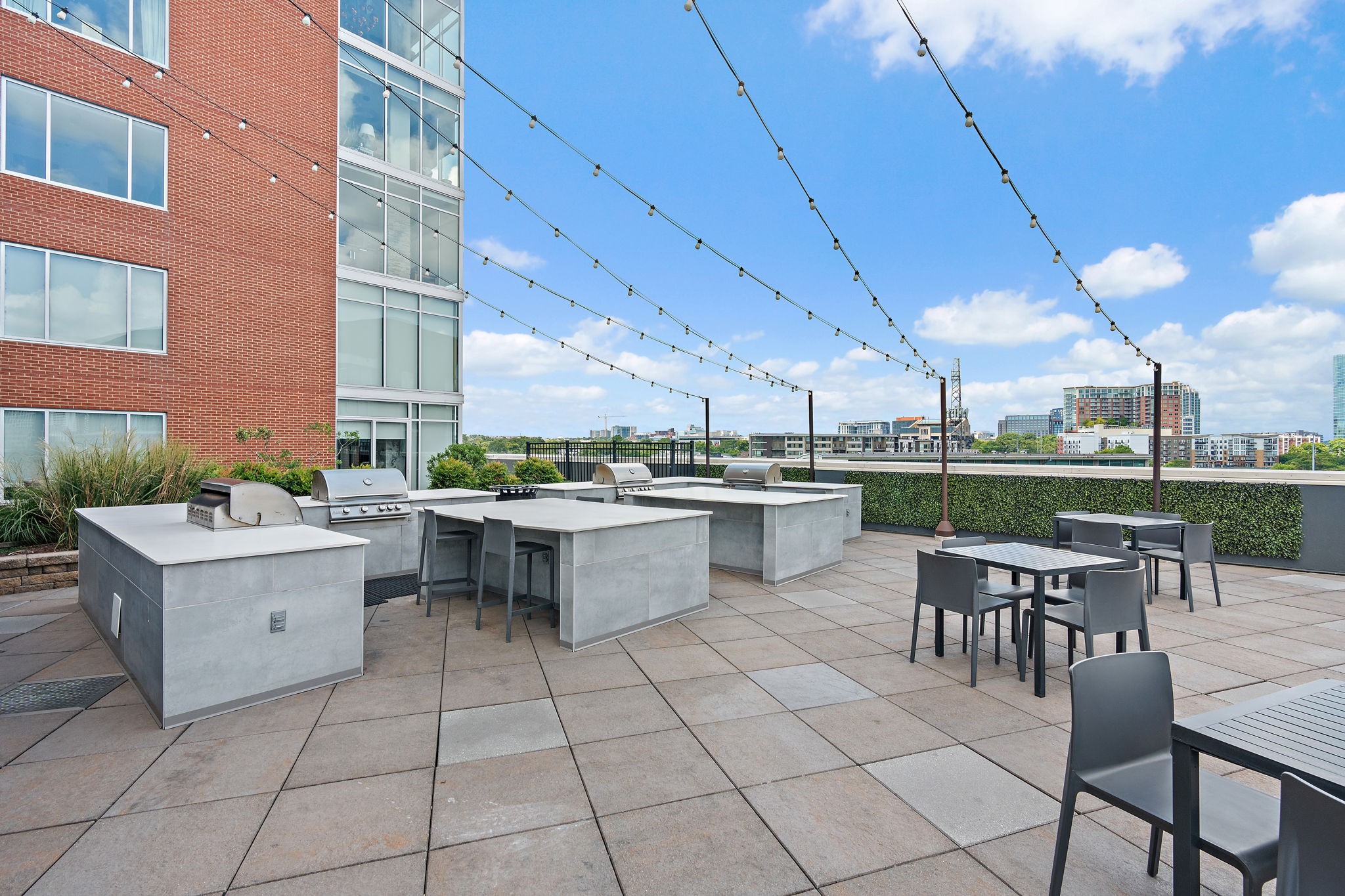 600 12th Ave S Unit: 1708