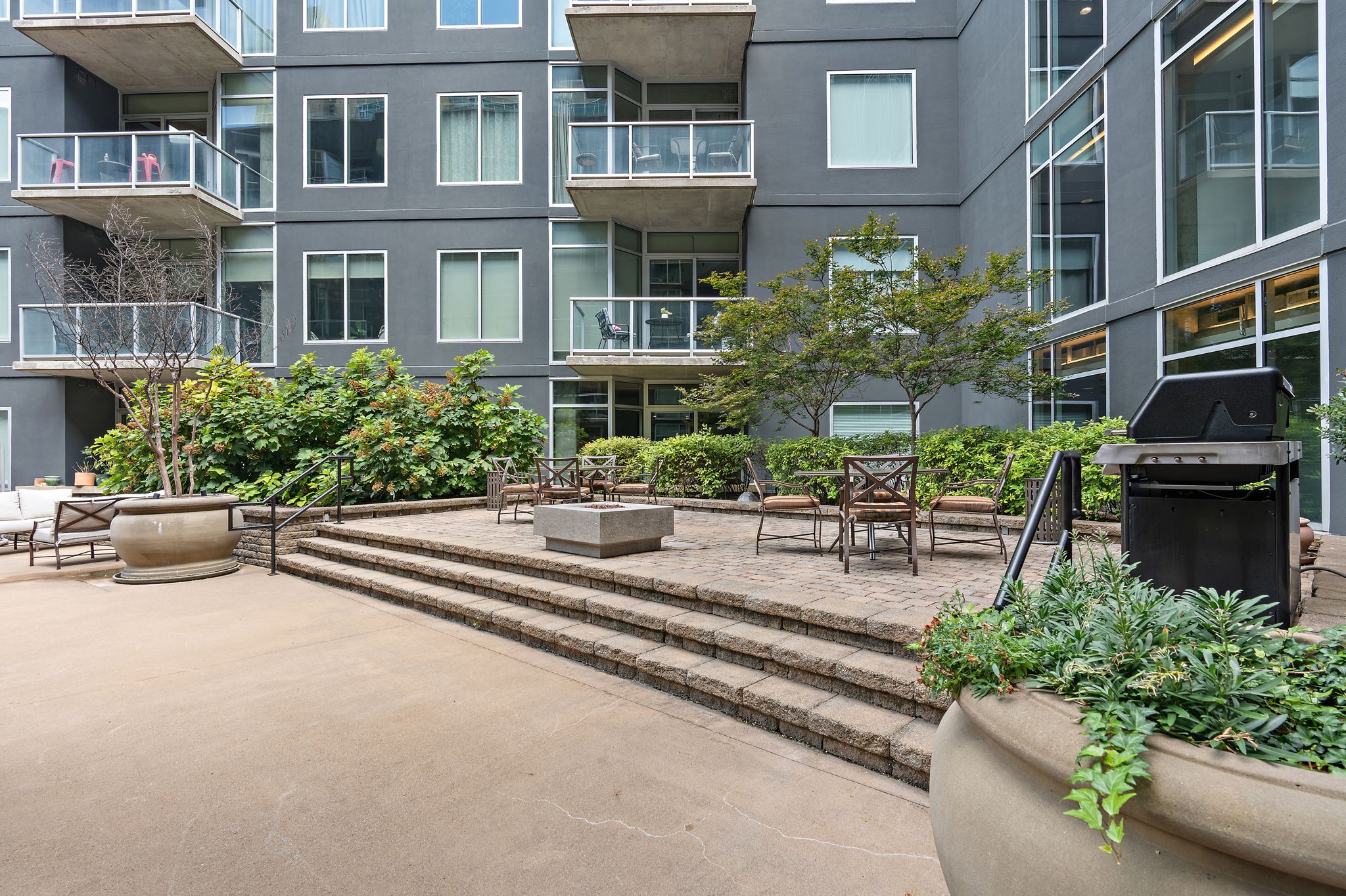 600 12th Ave S Unit: 1708